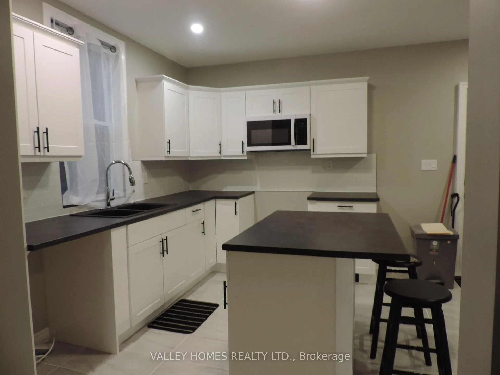 Photo 2 of 172 Franktown Road, Carleton Place — HOMEH