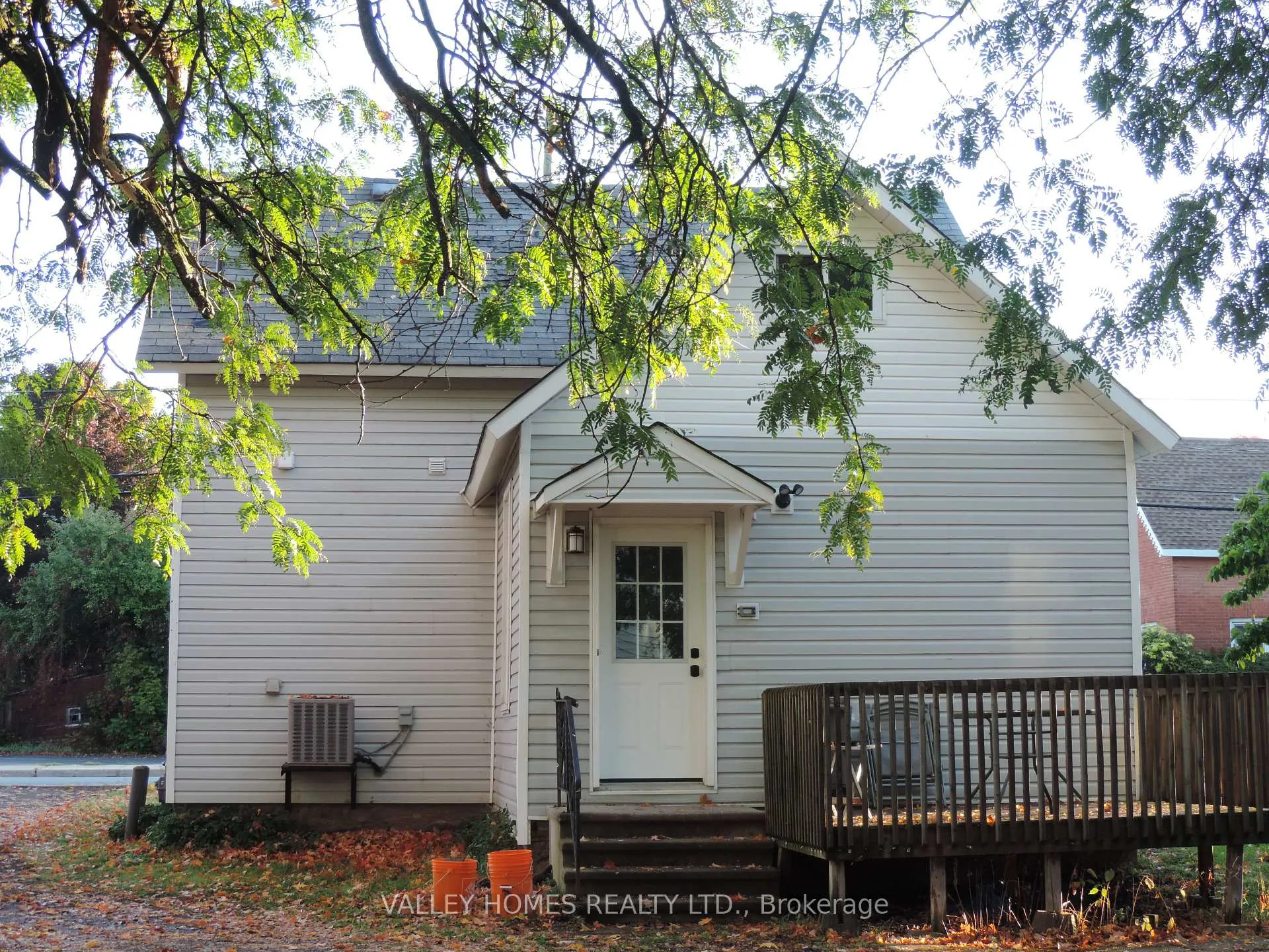 Photo 3 of 172 Franktown Road, Carleton Place — HOMEH