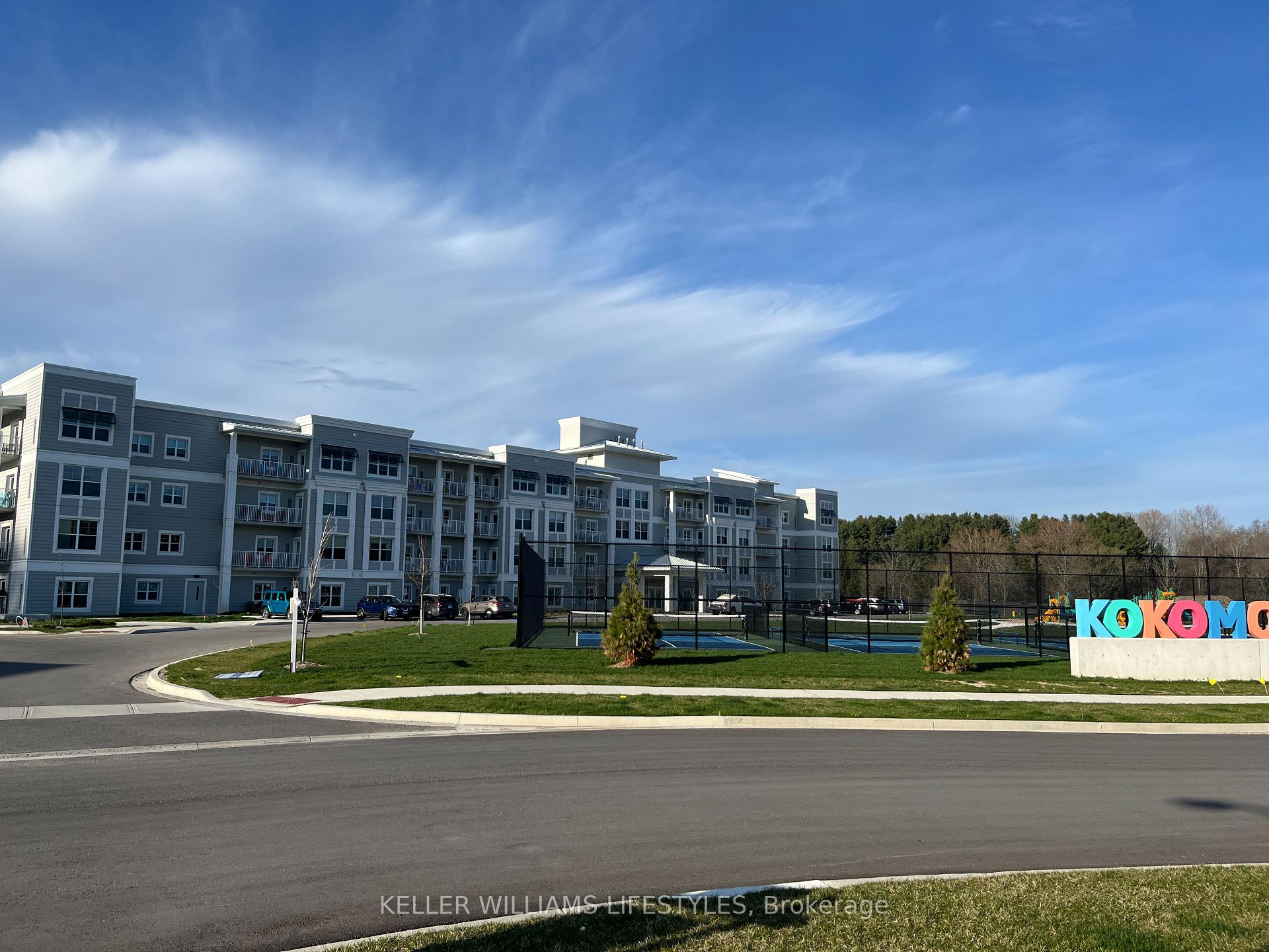 Front of Unit 108, 100 The Promenade Street