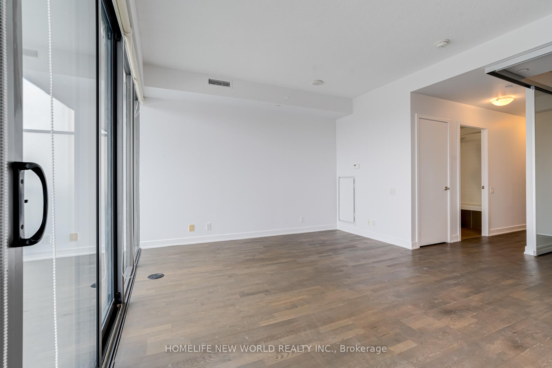 Photo 5 of Unit 1805, 1815 Yonge Street, Toronto, Mount Pleasant West — HOMEH