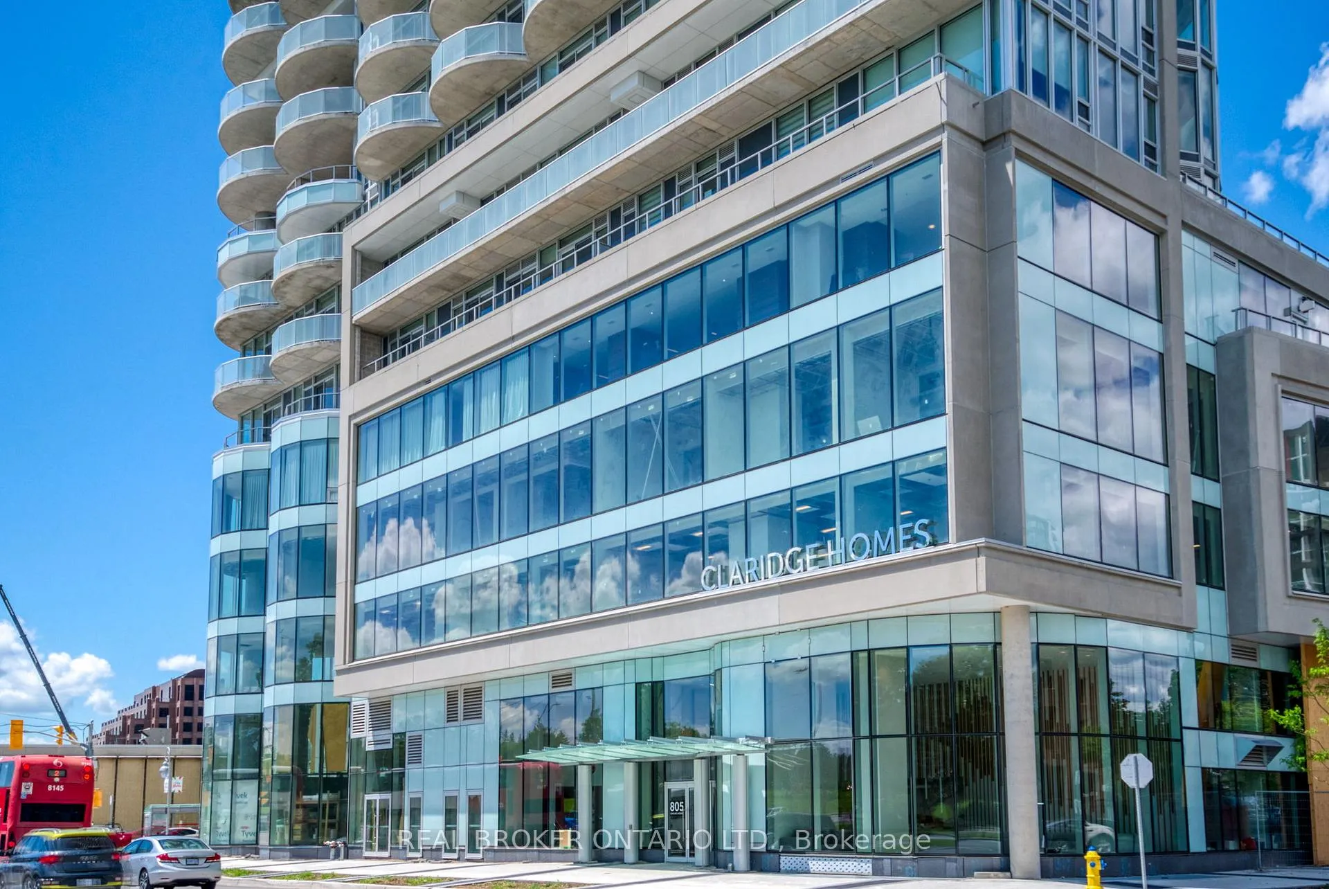 Front of Unit 802, 805 Carling Avenue
