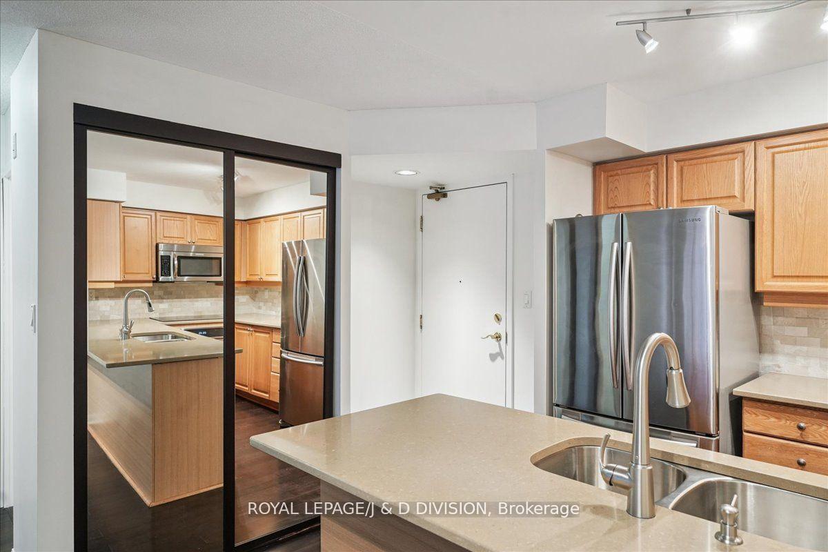 Photo 9 of Unit 501, 188 Redpath Avenue, Toronto, Mount Pleasant West — HOMEH