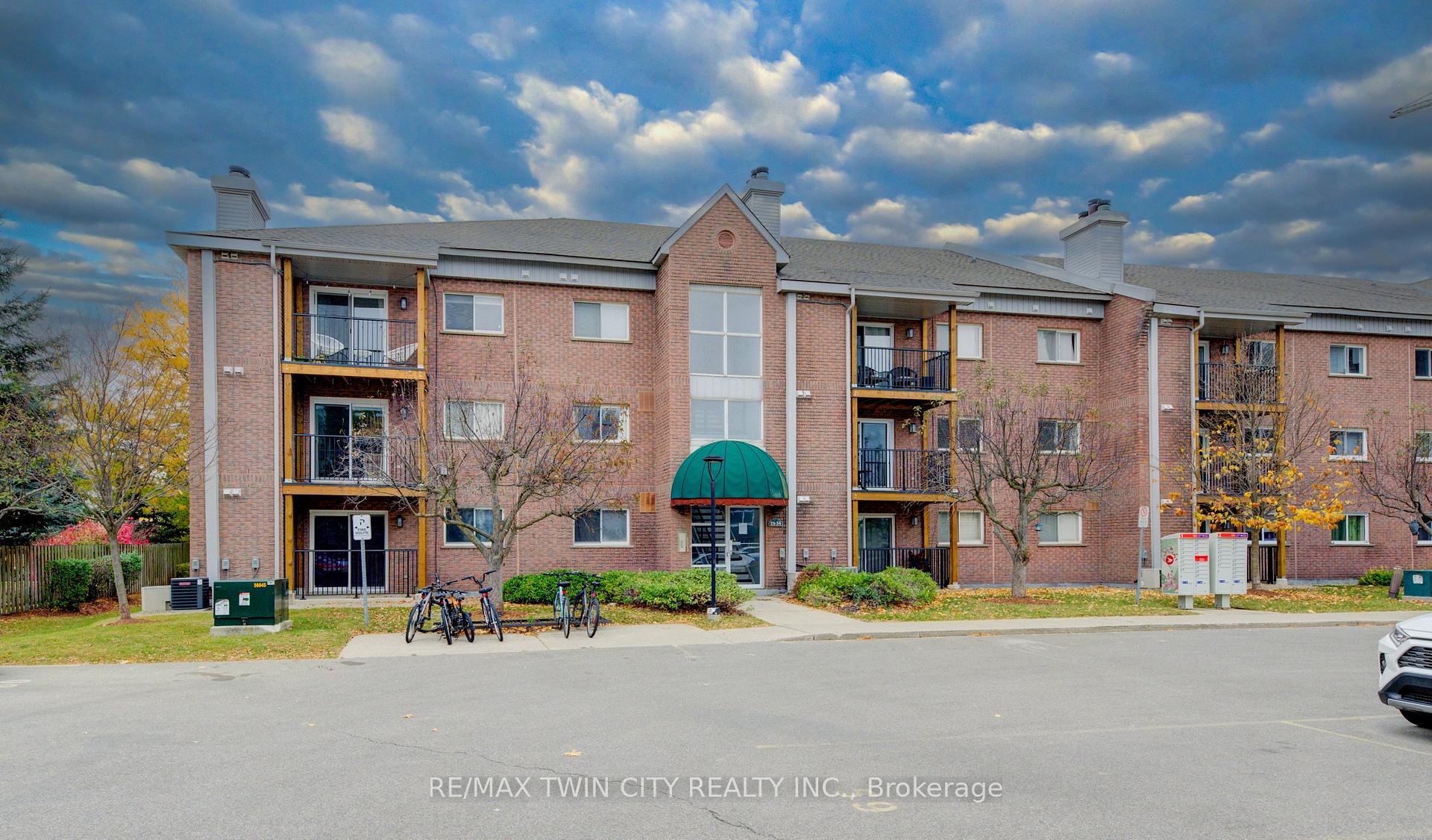 Photo 1 of Unit 25, 3085 Kingsway Drive, Kitchener, Vanier - Kitchener — HOMEH