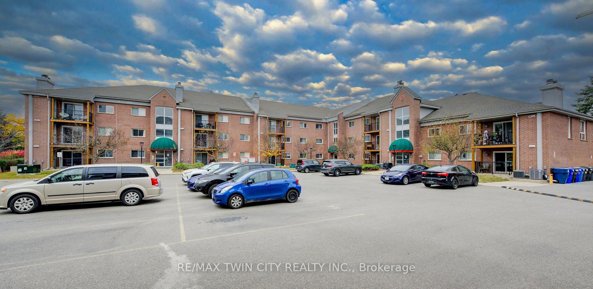Photo 2 of Unit 25, 3085 Kingsway Drive, Kitchener, Vanier - Kitchener — HOMEH