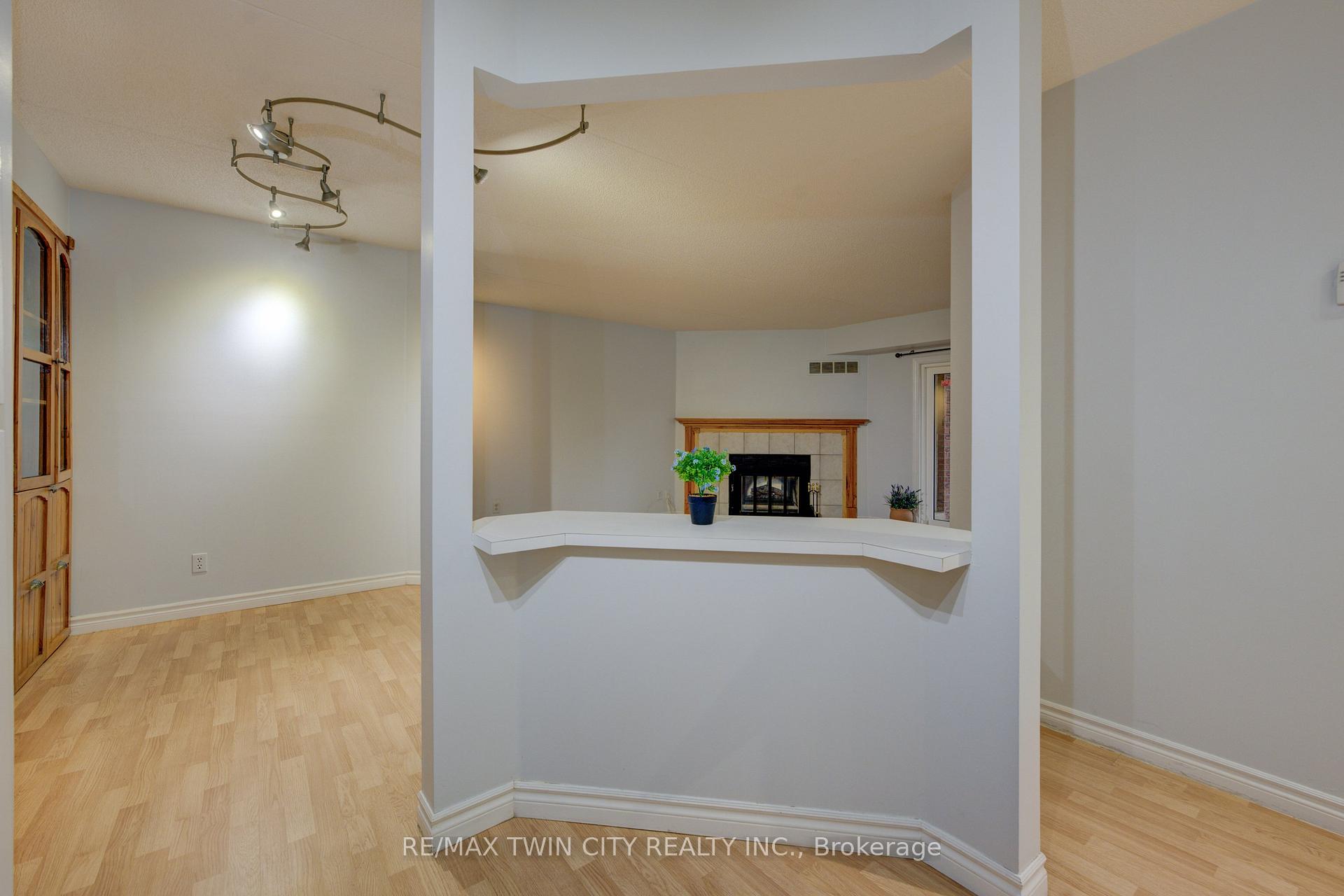 Photo 10 of Unit 25, 3085 Kingsway Drive, Kitchener, Vanier - Kitchener — HOMEH