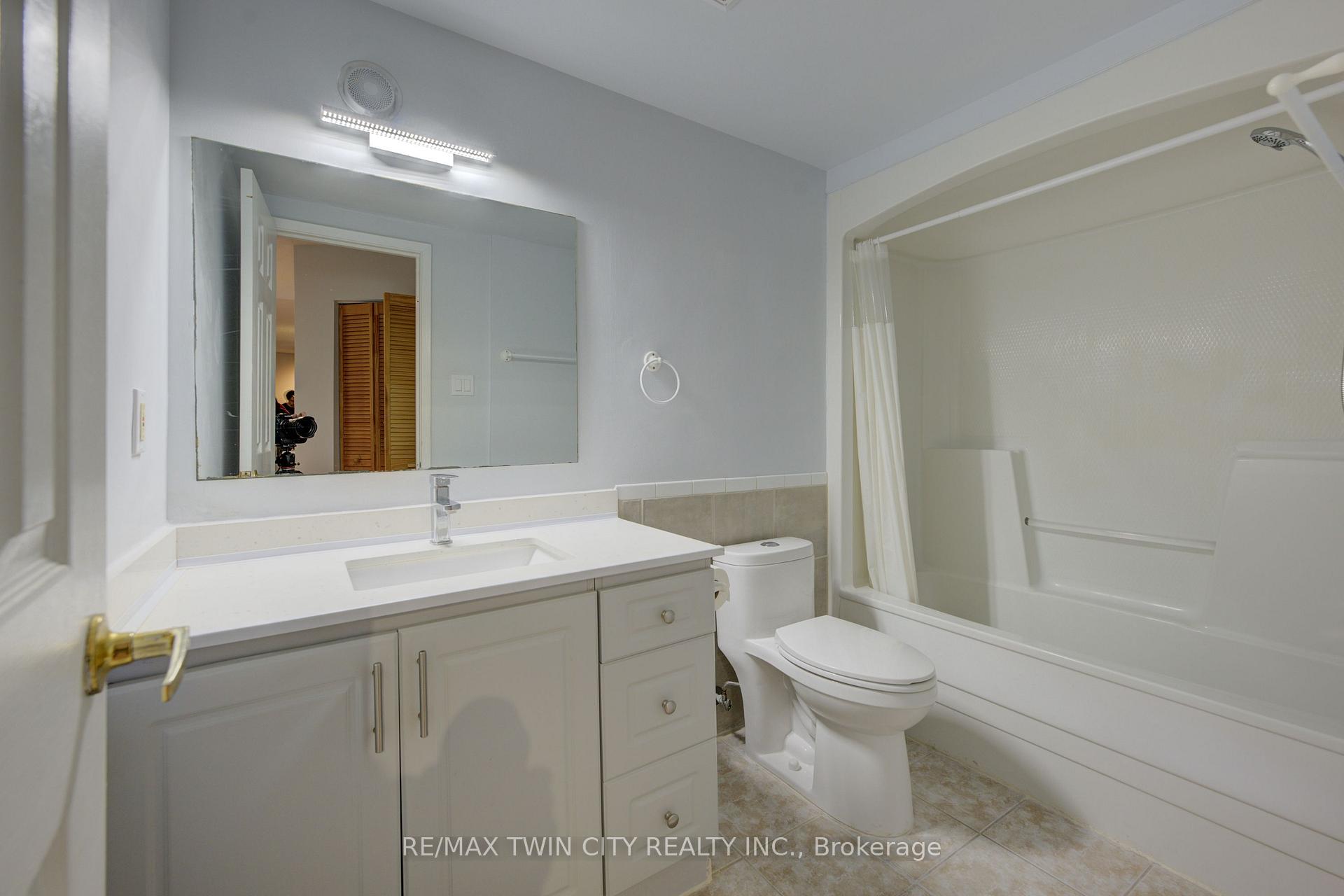 Photo 18 of Unit 25, 3085 Kingsway Drive, Kitchener, Vanier - Kitchener — HOMEH