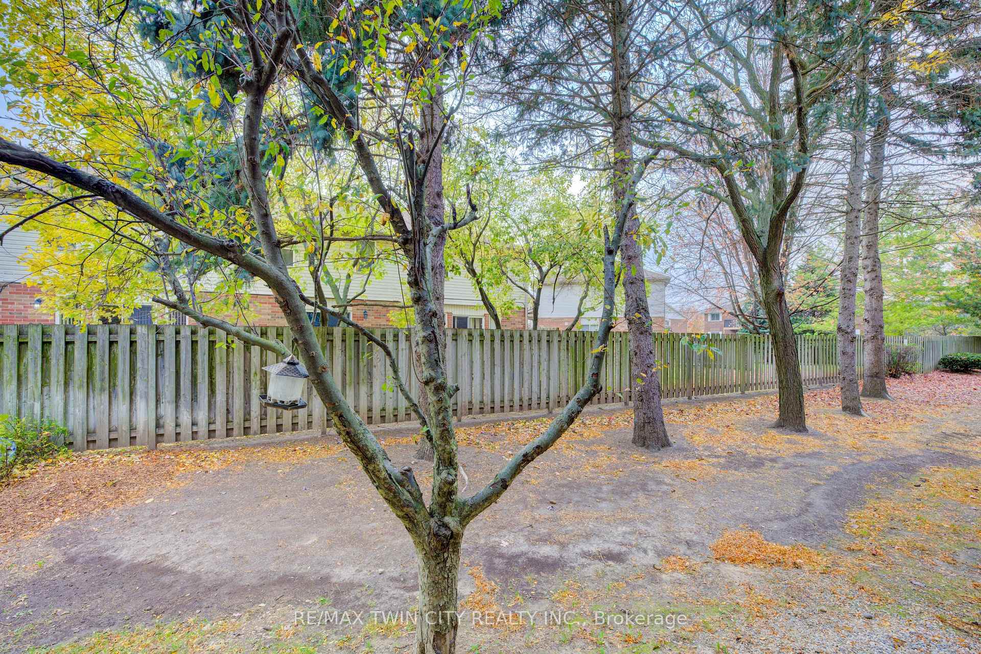 Photo 23 of Unit 25, 3085 Kingsway Drive, Kitchener, Vanier - Kitchener — HOMEH