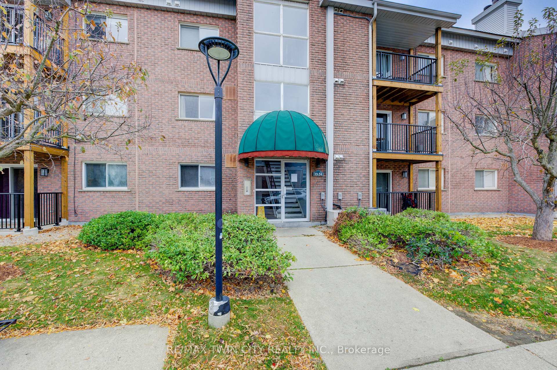 Photo 26 of Unit 25, 3085 Kingsway Drive, Kitchener, Vanier - Kitchener — HOMEH