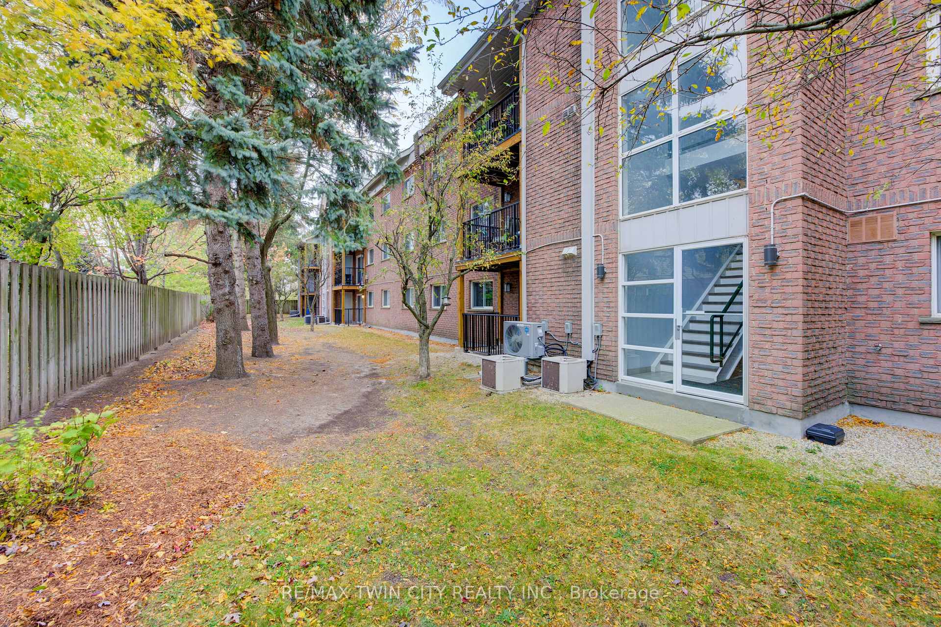 Photo 27 of Unit 25, 3085 Kingsway Drive, Kitchener, Vanier - Kitchener — HOMEH