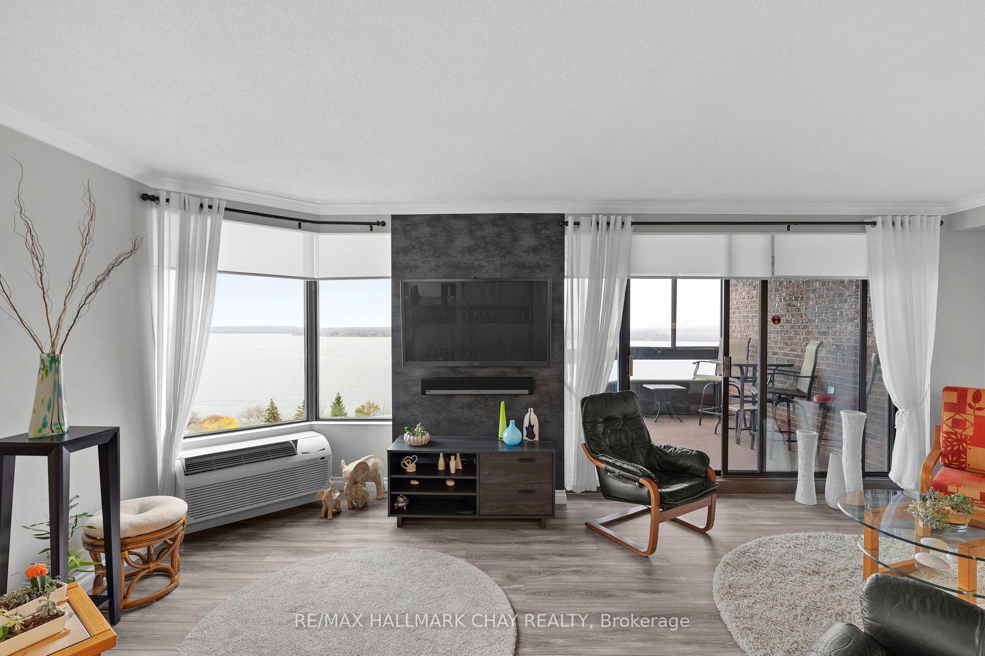 Photo 5 of Unit 1107, 181 Collier Street, Barrie, North Shore — HOMEH