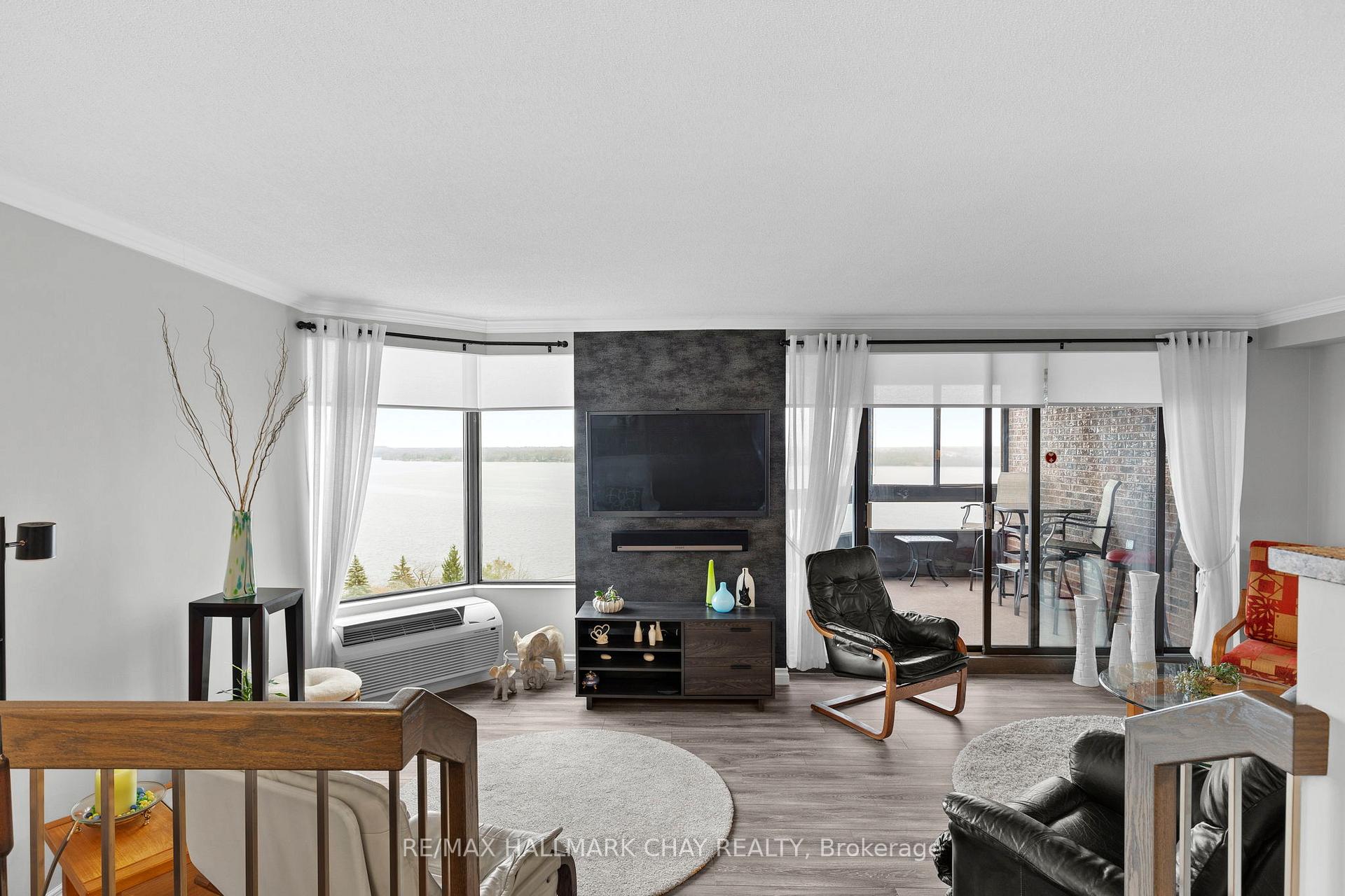 Photo 6 of Unit 1107, 181 Collier Street, Barrie, North Shore — HOMEH