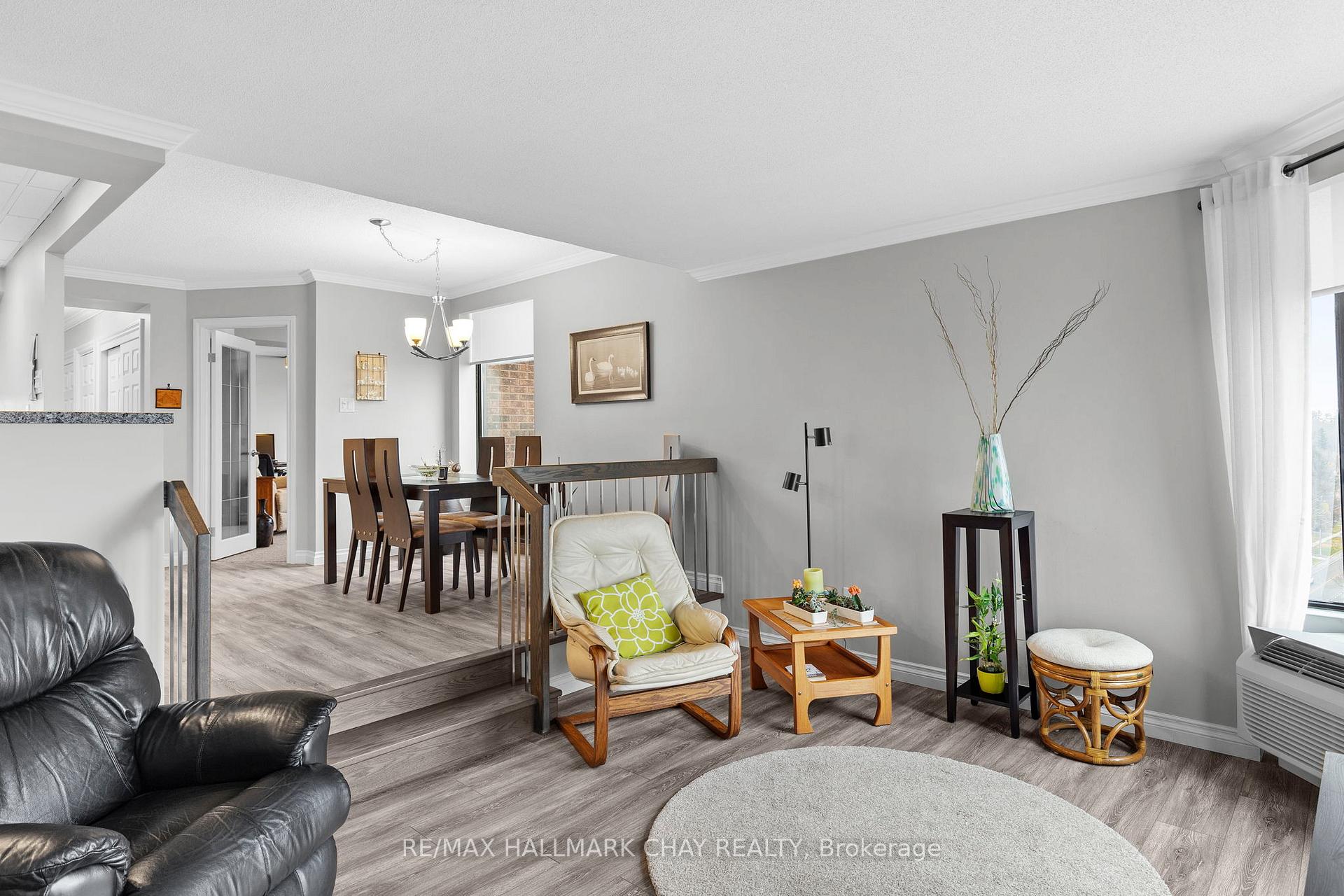 Photo 13 of Unit 1107, 181 Collier Street, Barrie, North Shore — HOMEH