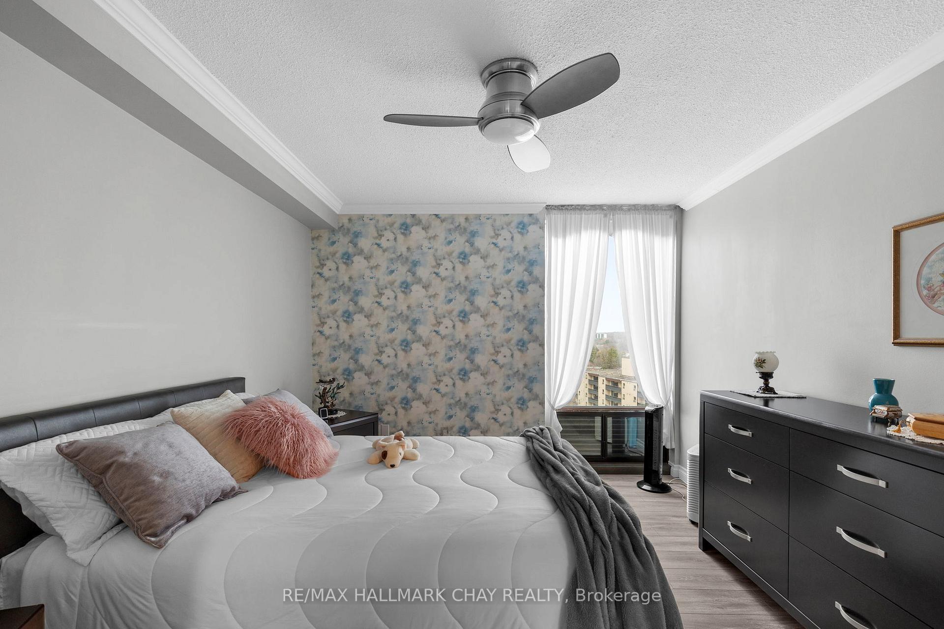 Photo 24 of Unit 1107, 181 Collier Street, Barrie, North Shore — HOMEH