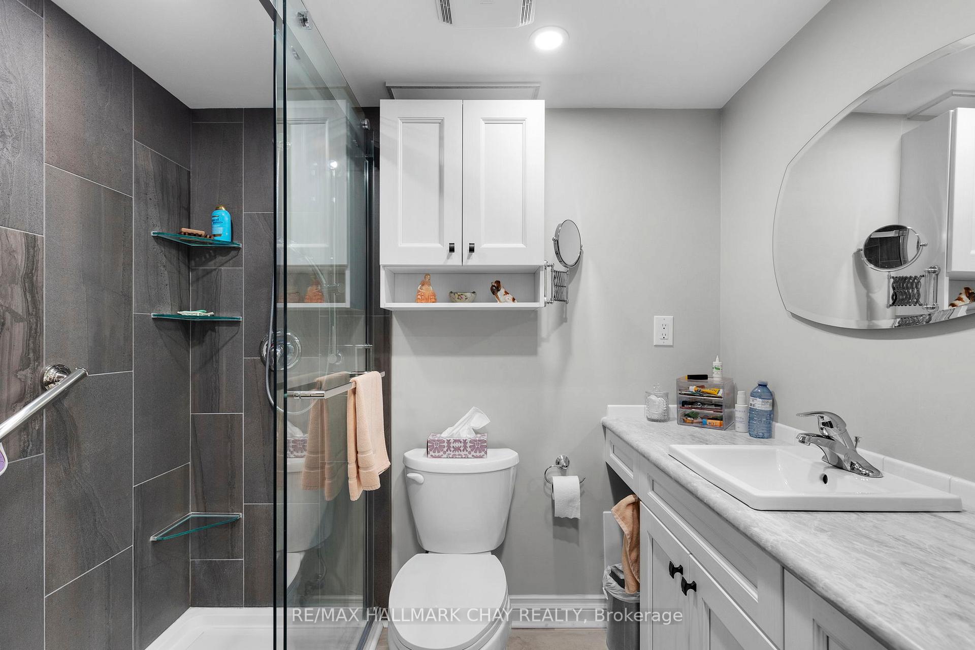 Photo 28 of Unit 1107, 181 Collier Street, Barrie, North Shore — HOMEH