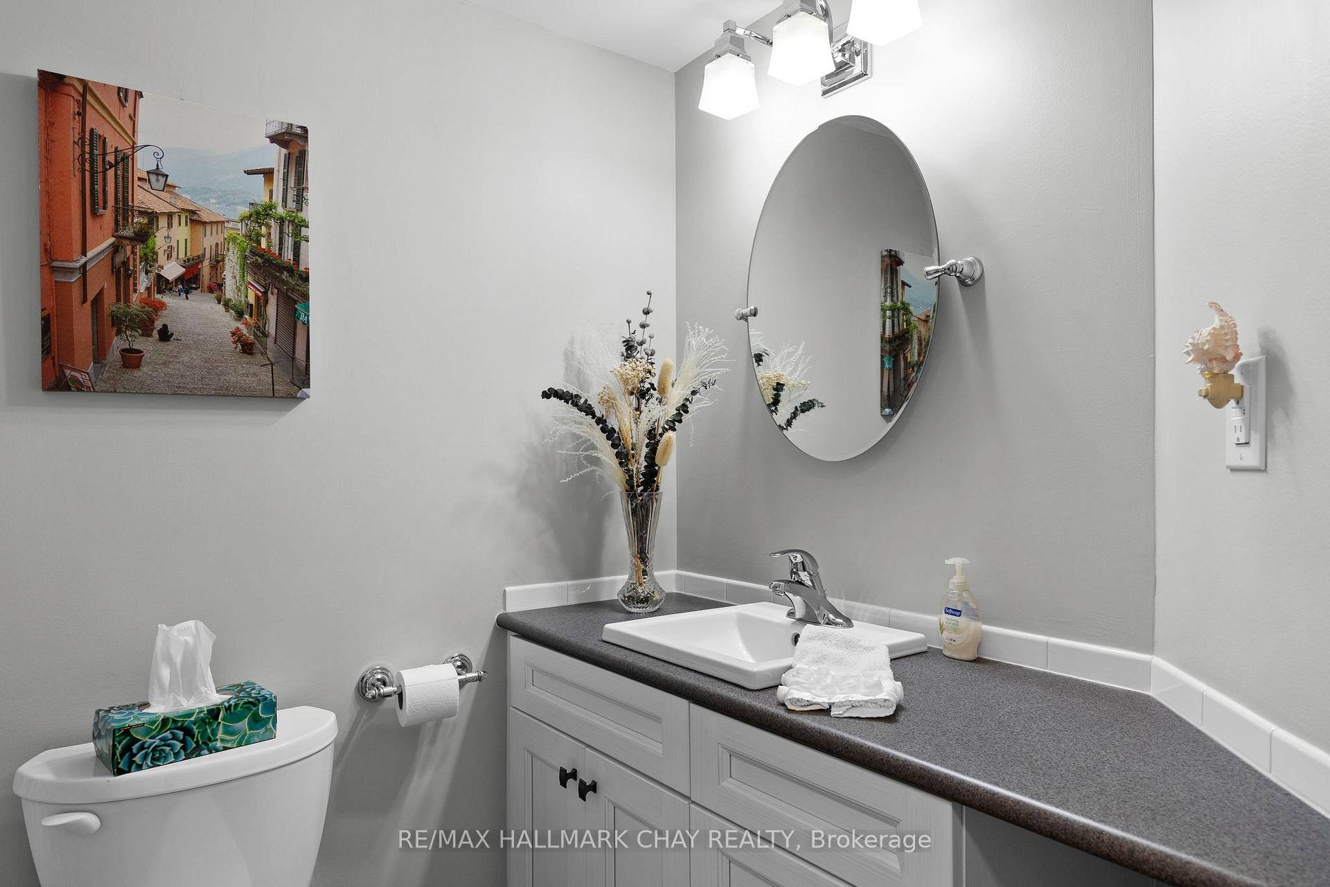 Photo 32 of Unit 1107, 181 Collier Street, Barrie, North Shore — HOMEH