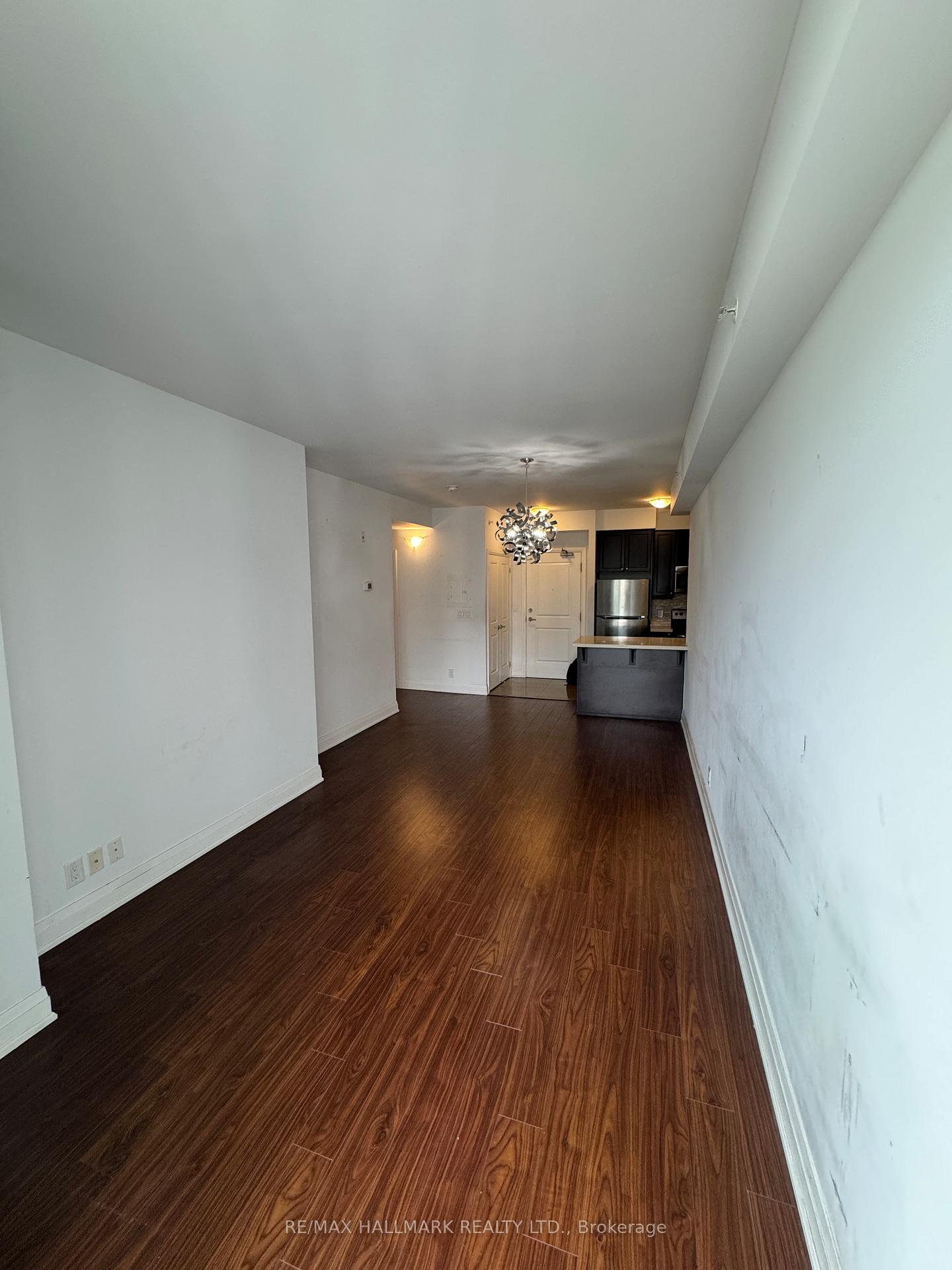 Photo 4 of Unit 807, 24 Woodstream Boulevard, Vaughan, Vaughan Grove — HOMEH