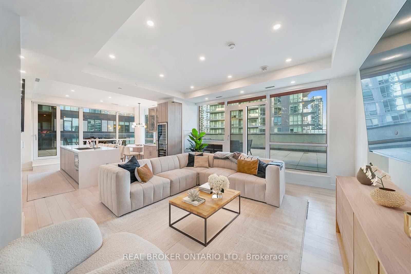Front of Unit 508, 39 Roehampton Avenue