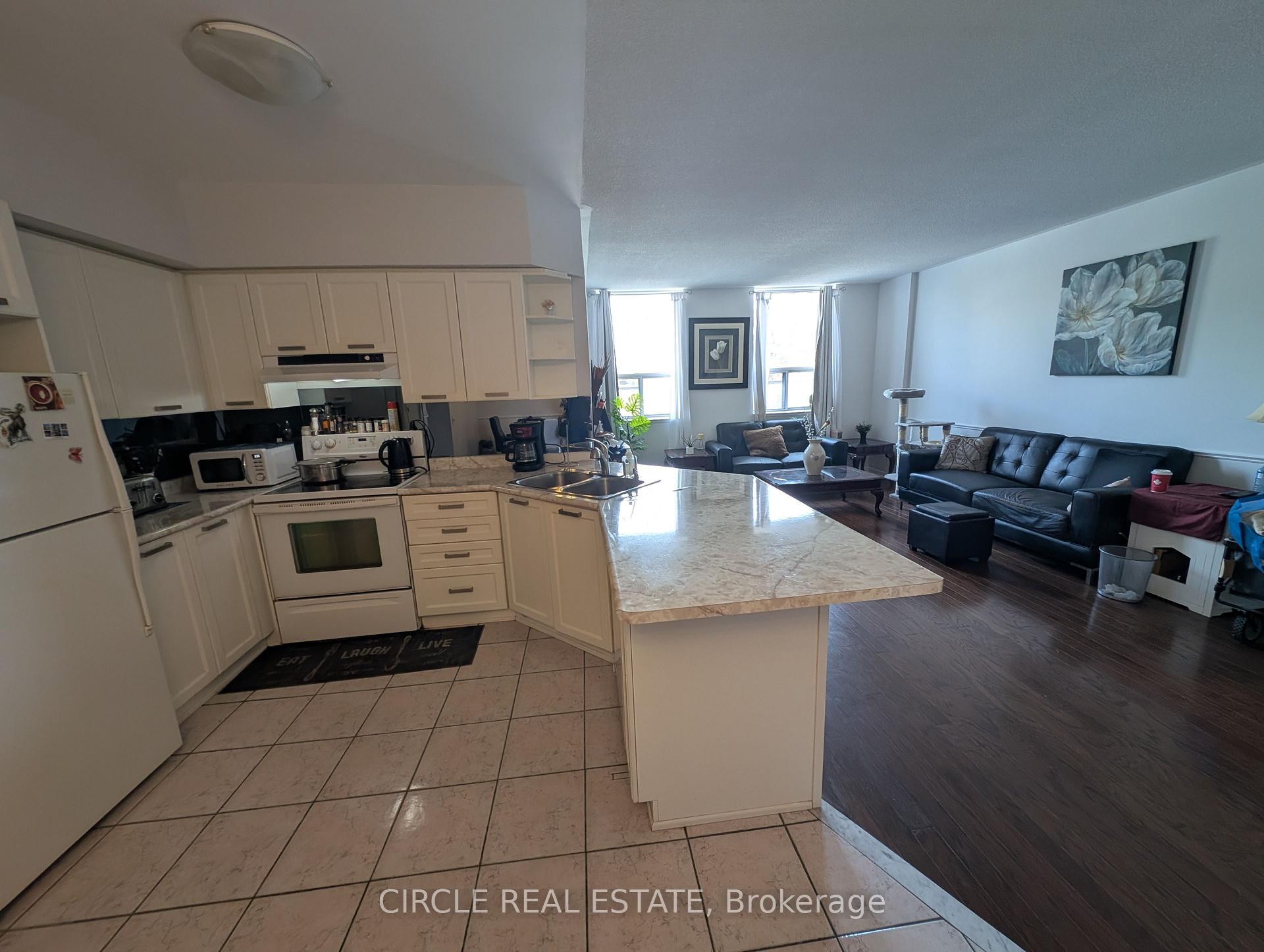 Photo 7 of Unit 112, 7398 Yonge Street, Vaughan, Crestwood-Springfarm-Yorkhill — HOMEH