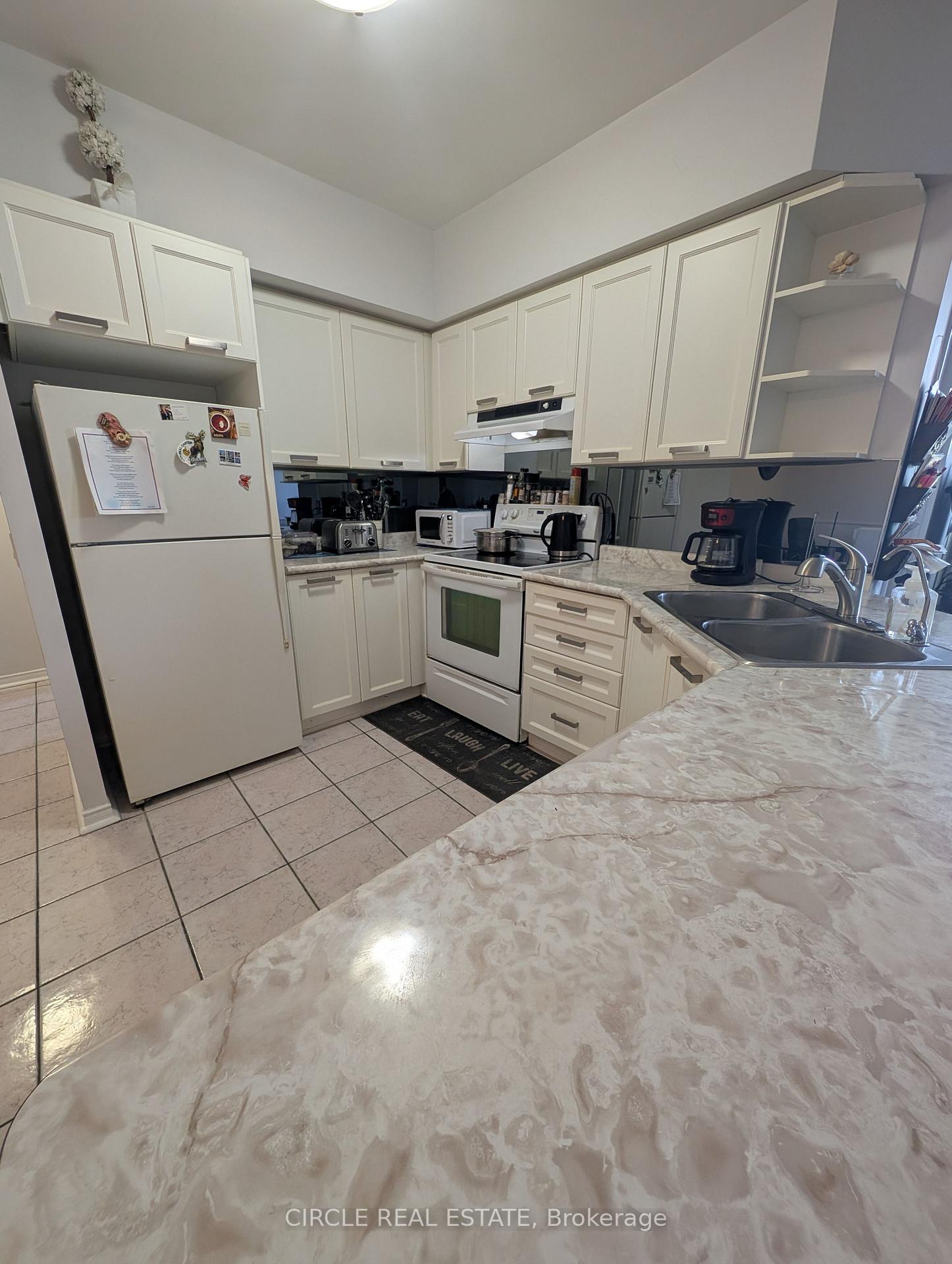 Photo 8 of Unit 112, 7398 Yonge Street, Vaughan, Crestwood-Springfarm-Yorkhill — HOMEH