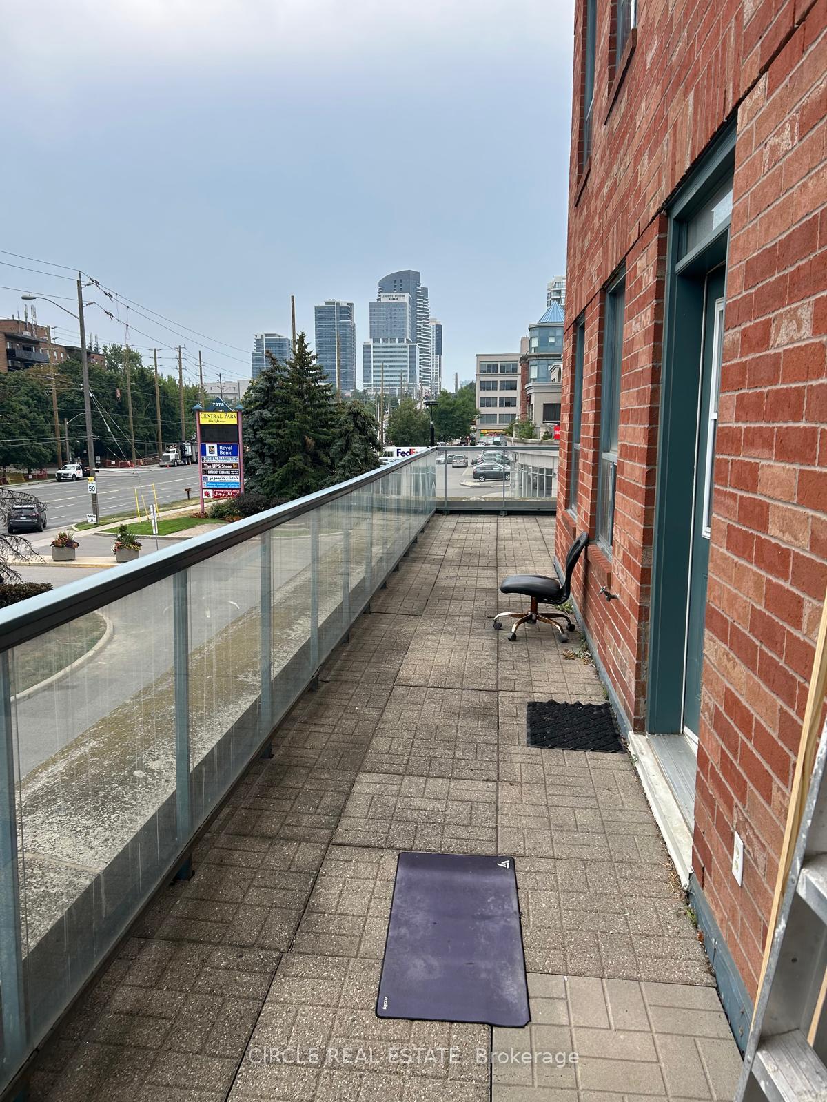Photo 17 of Unit 112, 7398 Yonge Street, Vaughan, Crestwood-Springfarm-Yorkhill — HOMEH