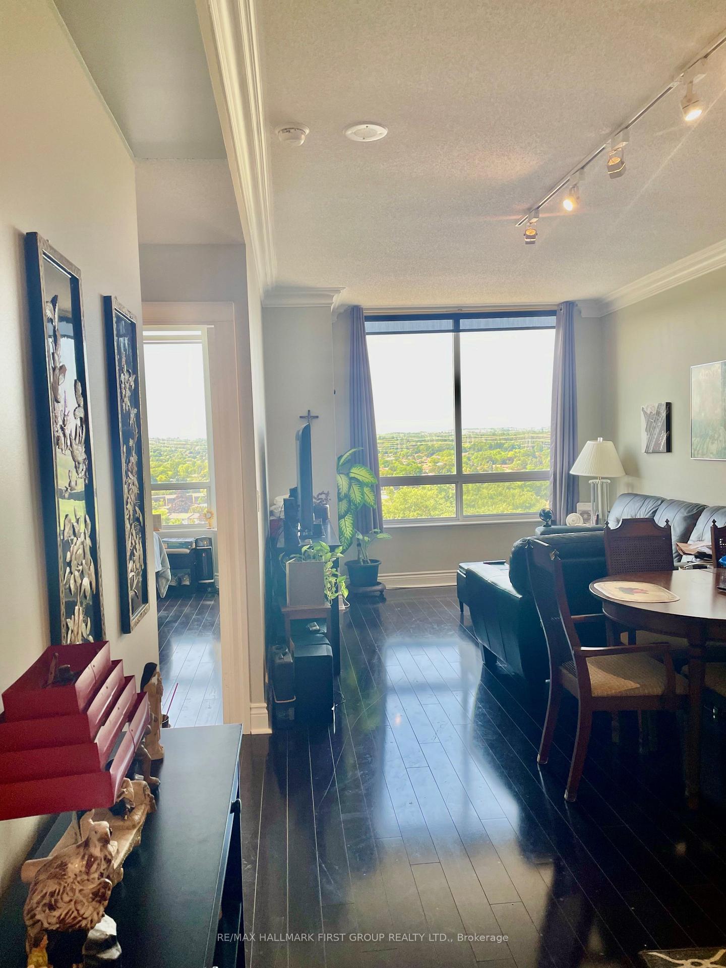 Photo 14 of Unit 1715, 1000 The Esplanade N, Pickering, Town Centre — HOMEH
