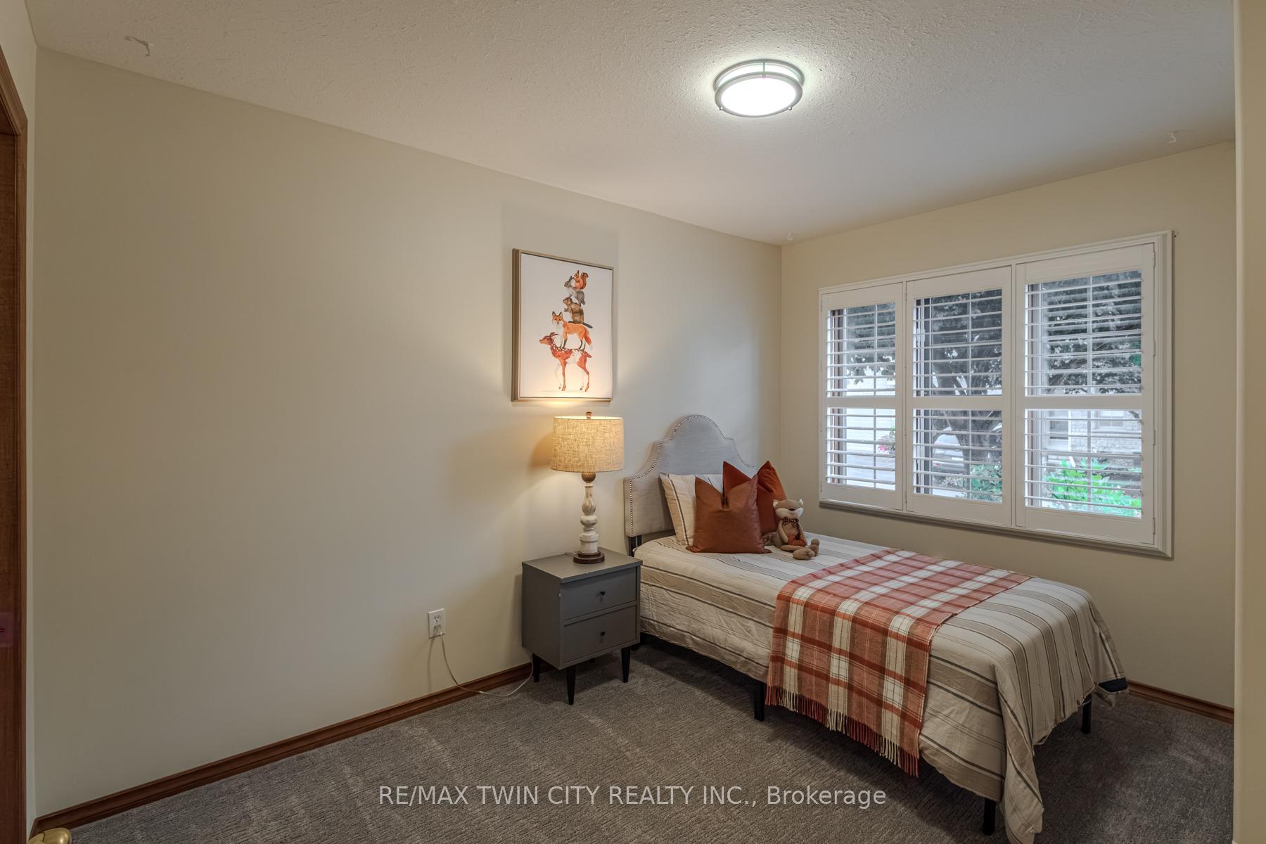 Photo 6 of Unit 36, 19 Hanlon Place, Brant, Paris — HOMEH