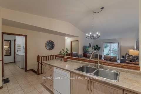 Photo 12 of Unit 36, 19 Hanlon Place, Brant, Paris — HOMEH