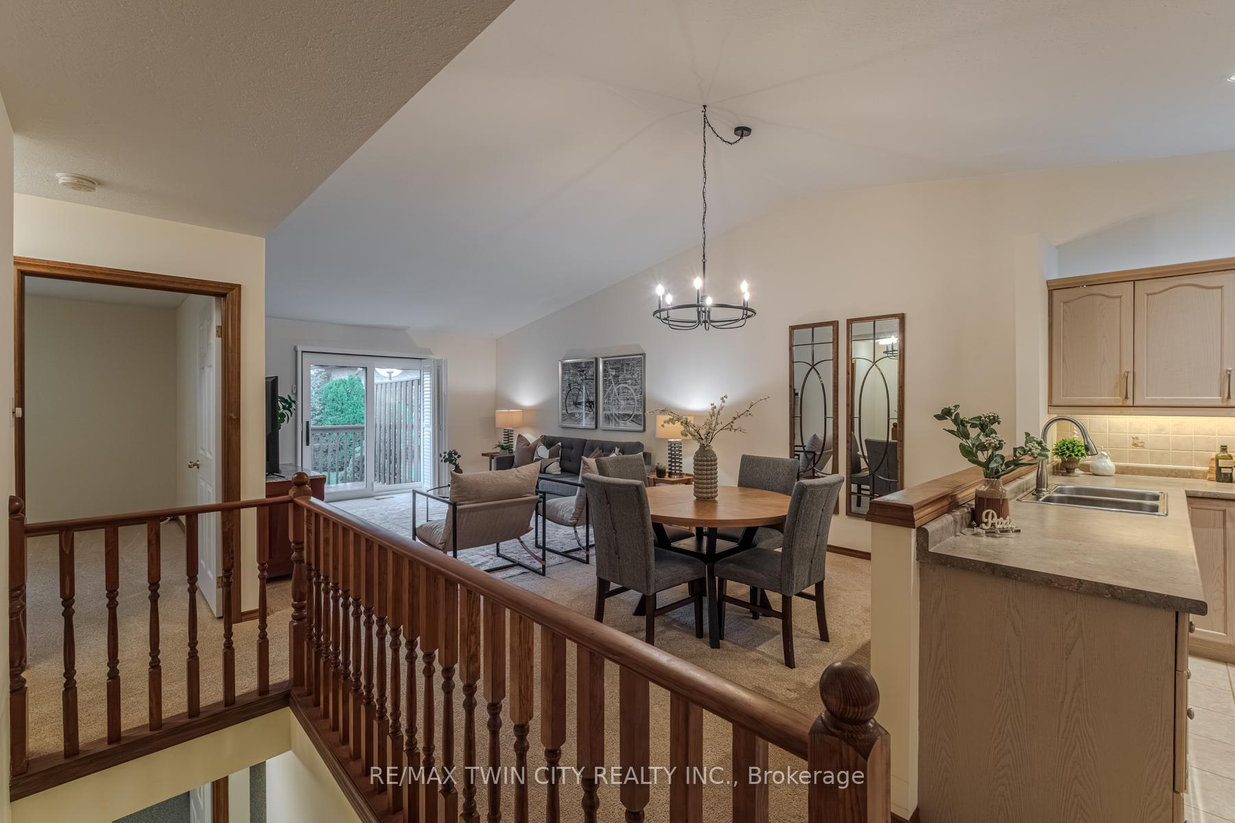 Photo 14 of Unit 36, 19 Hanlon Place, Brant, Paris — HOMEH