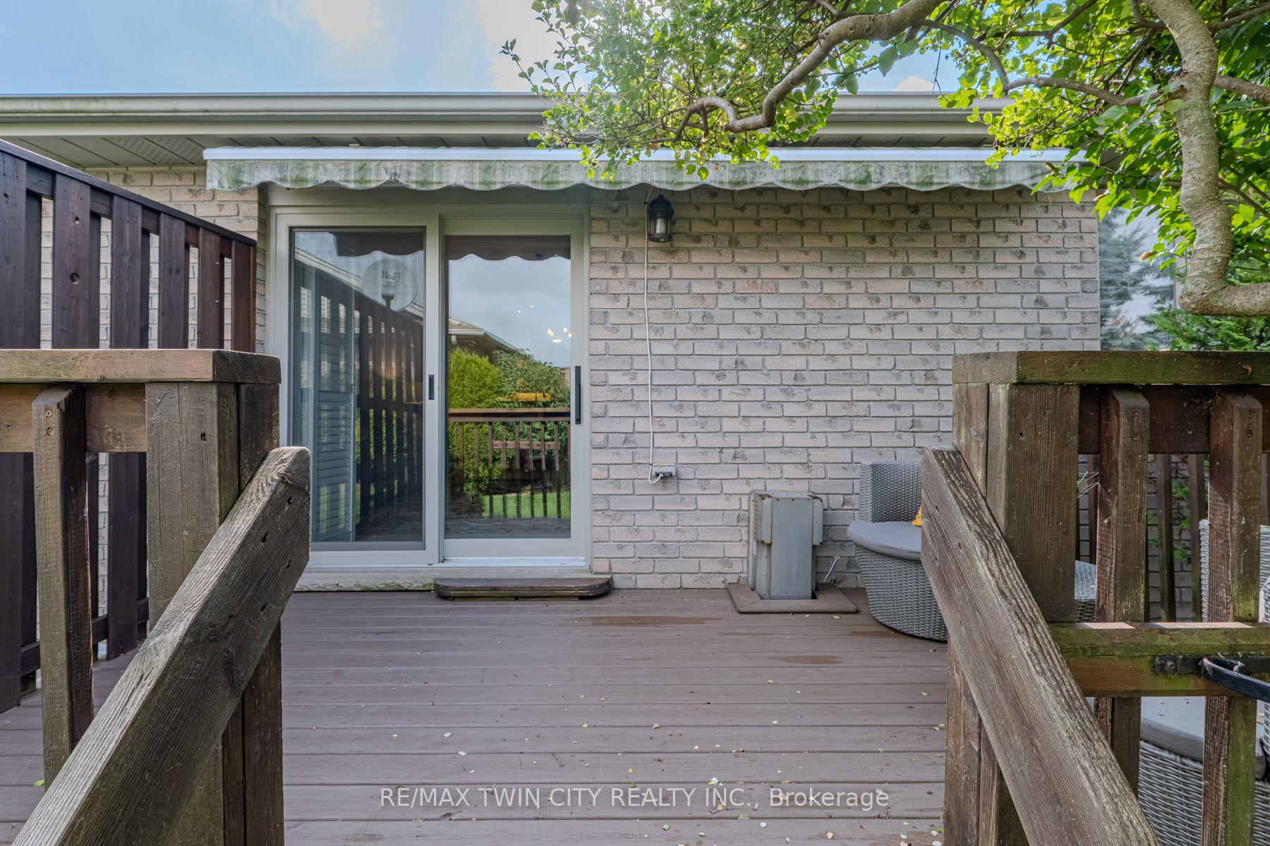 Photo 38 of Unit 36, 19 Hanlon Place, Brant, Paris — HOMEH