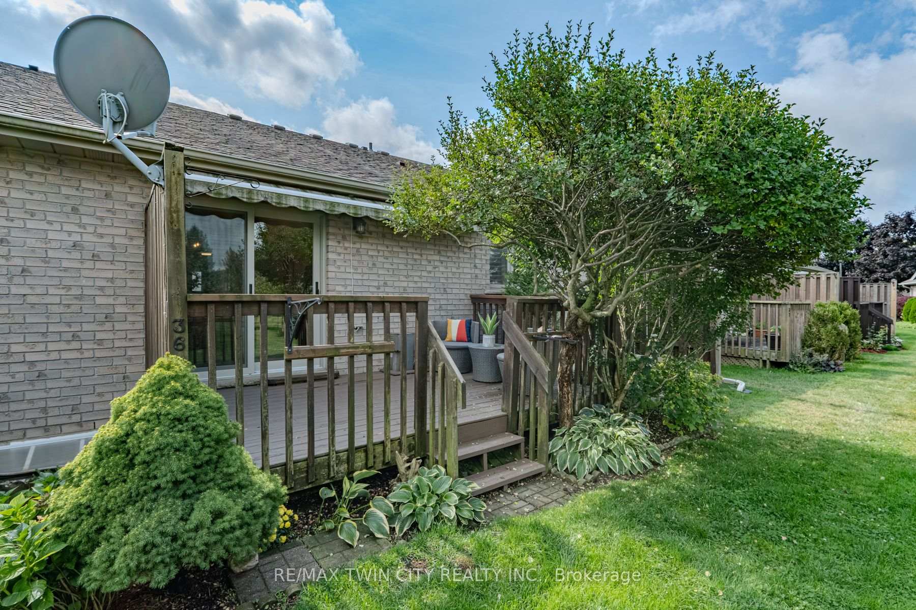 Photo 39 of Unit 36, 19 Hanlon Place, Brant, Paris — HOMEH