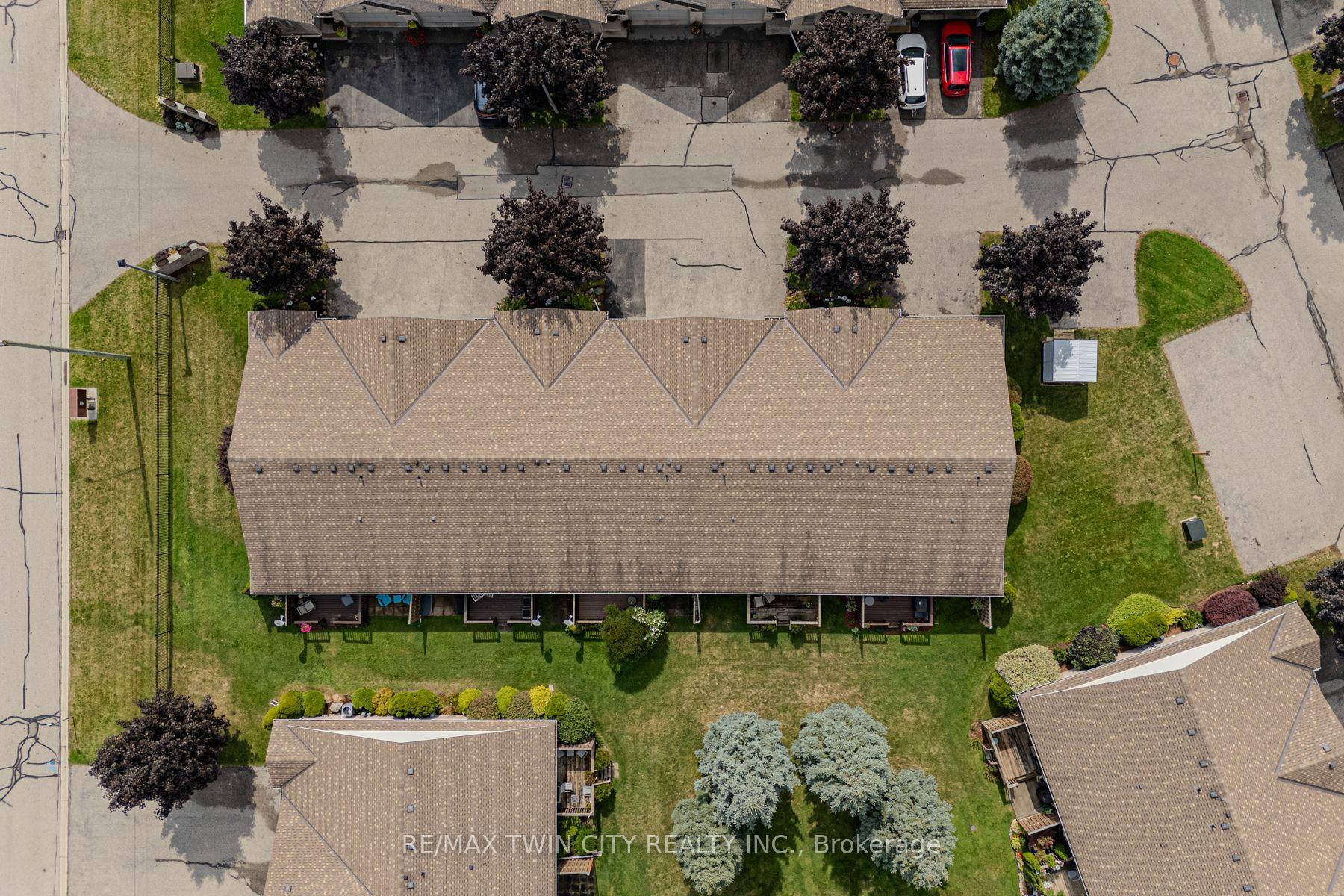 Photo 42 of Unit 36, 19 Hanlon Place, Brant, Paris — HOMEH