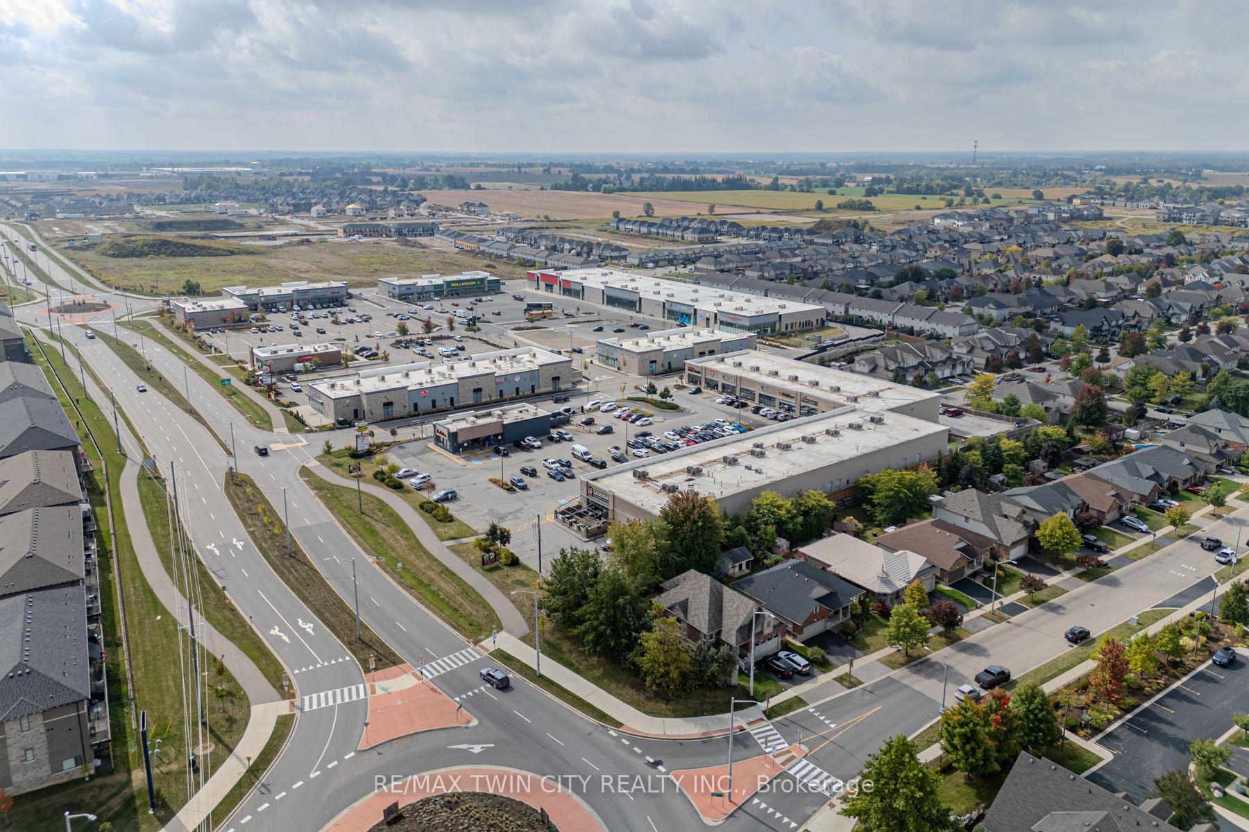 Photo 45 of Unit 36, 19 Hanlon Place, Brant, Paris — HOMEH