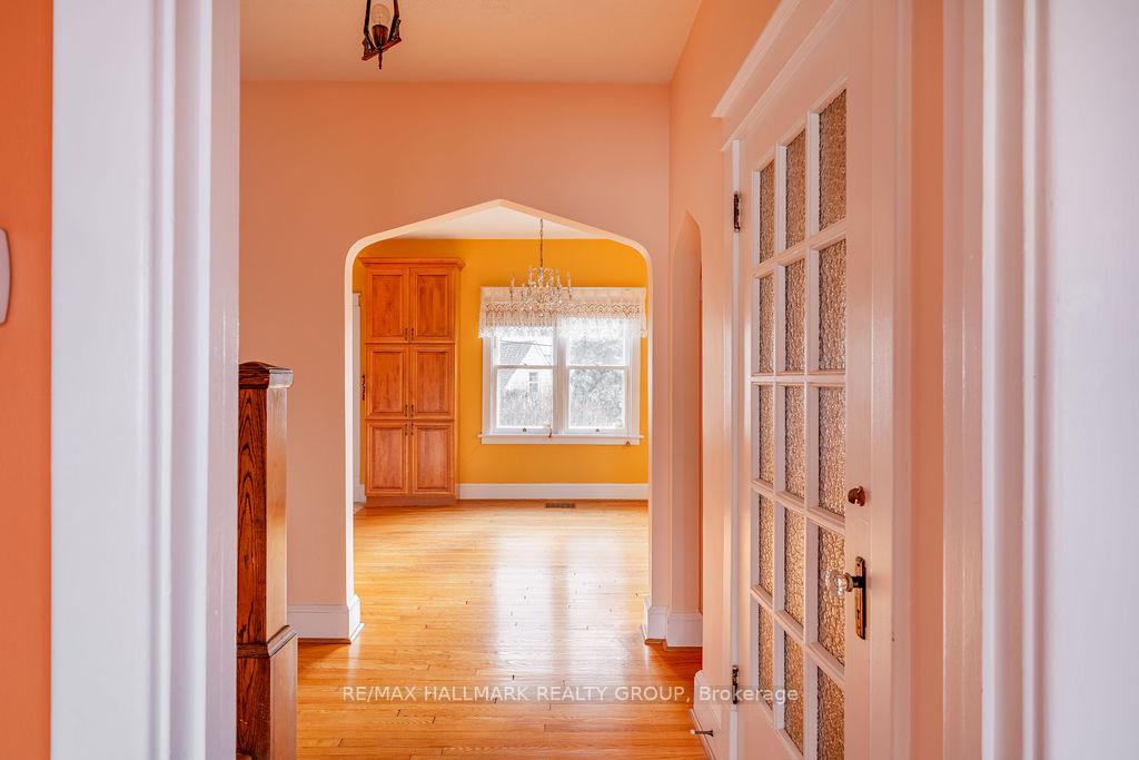 Photo 8 of 1 Charles Jackson Avenue, Ottawa, Dows Lake — HOMEH