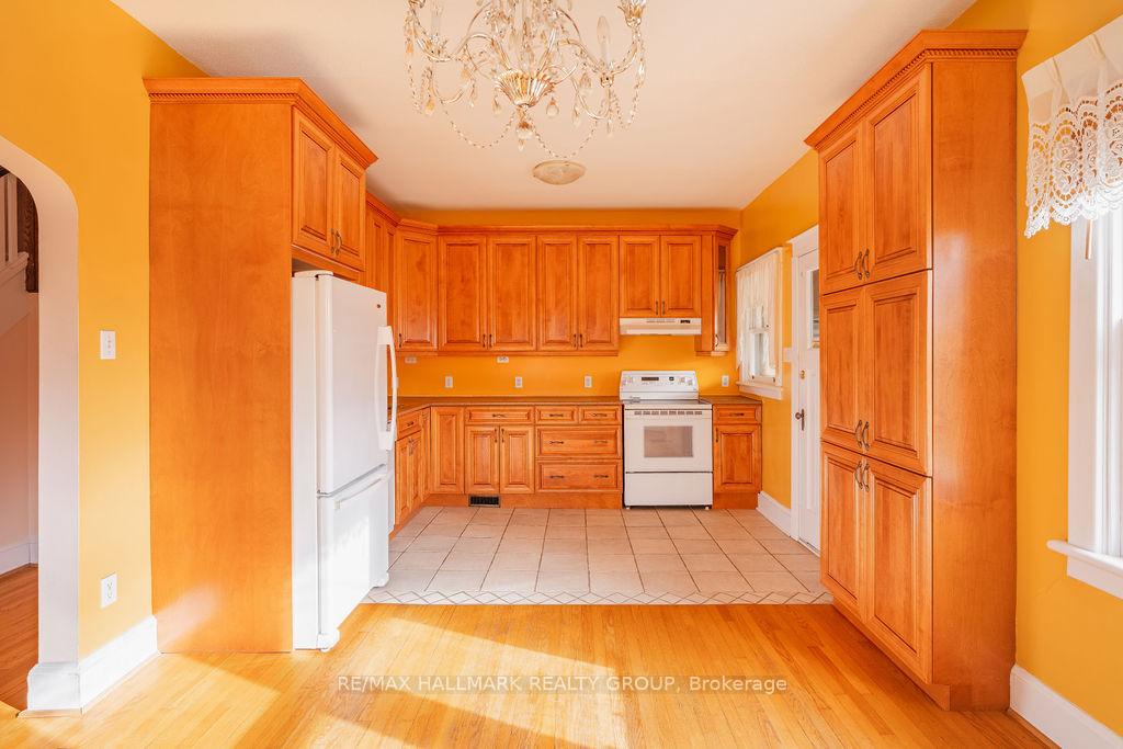 Photo 12 of 1 Charles Jackson Avenue, Ottawa, Dows Lake — HOMEH