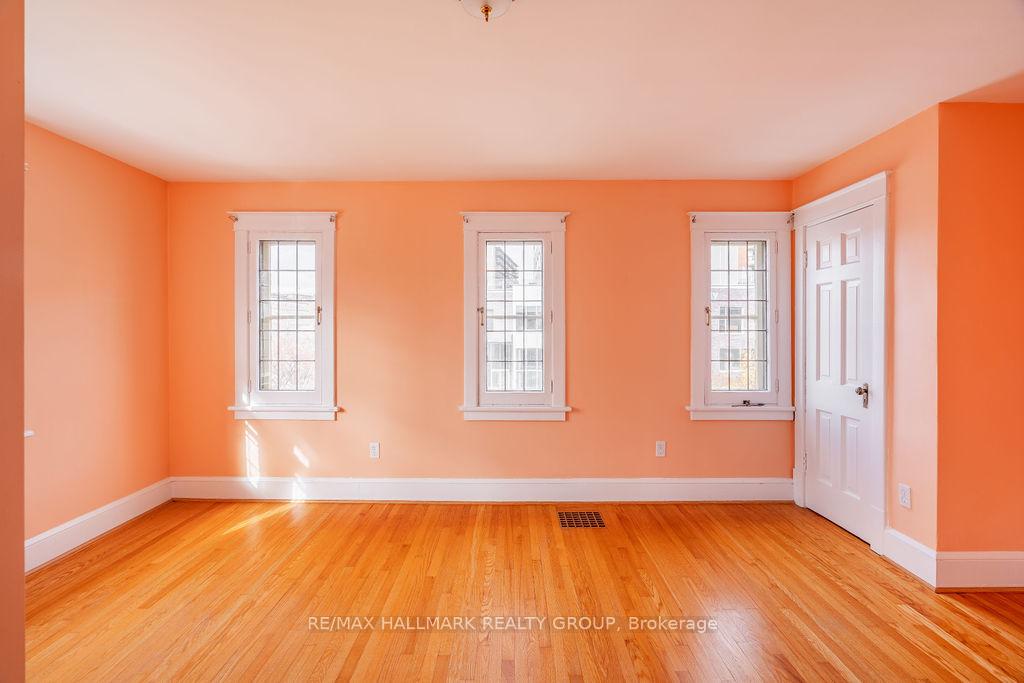 Photo 18 of 1 Charles Jackson Avenue, Ottawa, Dows Lake — HOMEH