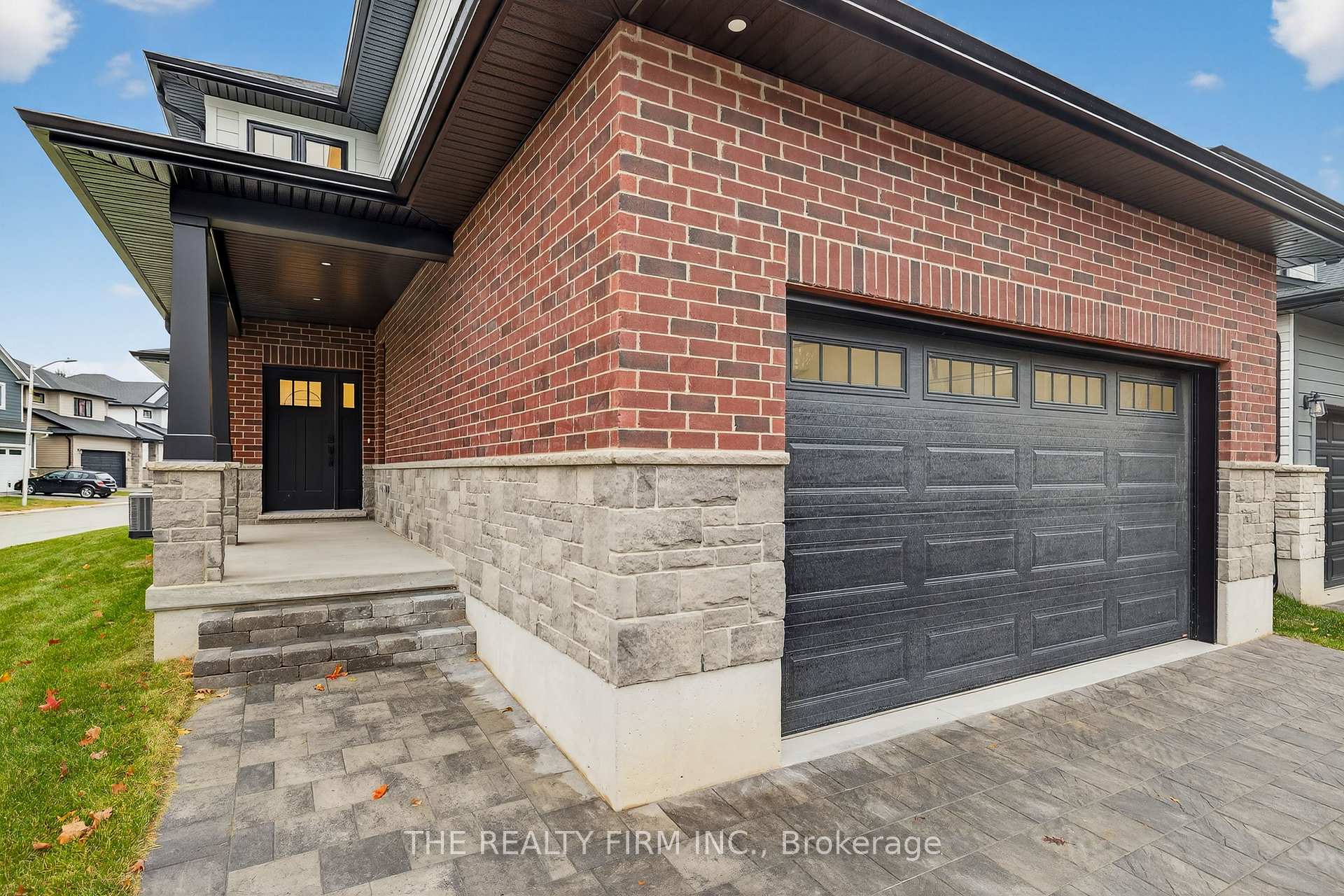 Photo 3 of Unit 30, 22701 Adelaide Road, Strathroy-Caradoc, Mount Brydges — HOMEH