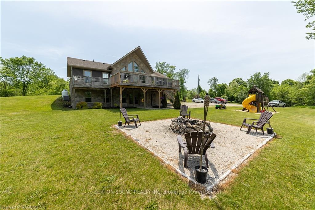 Photo 2 of 741209 Grey Road 40, Chatsworth — HOMEH