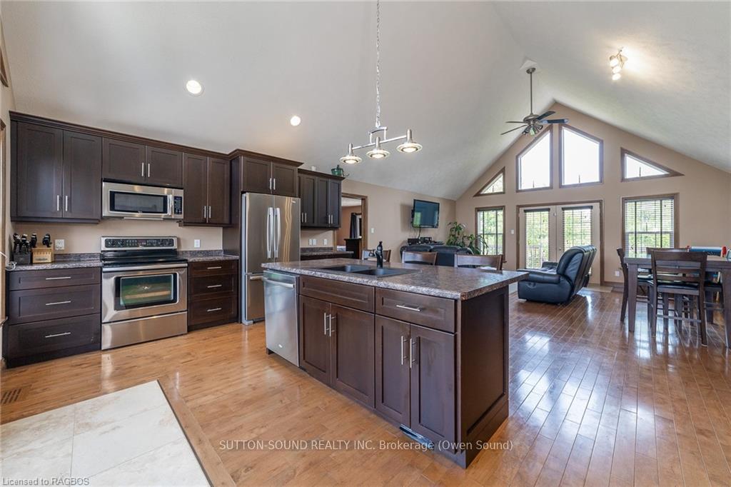 Photo 12 of 741209 Grey Road 40, Chatsworth — HOMEH
