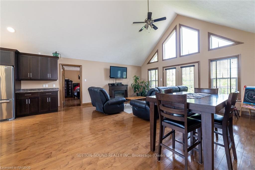 Photo 13 of 741209 Grey Road 40, Chatsworth — HOMEH