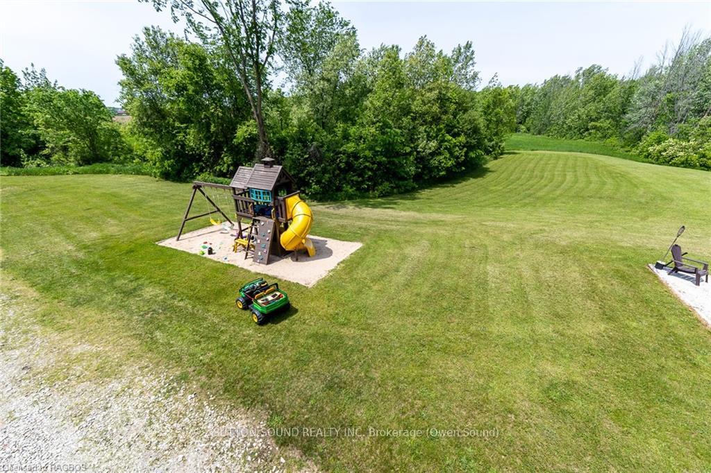Photo 39 of 741209 Grey Road 40, Chatsworth — HOMEH