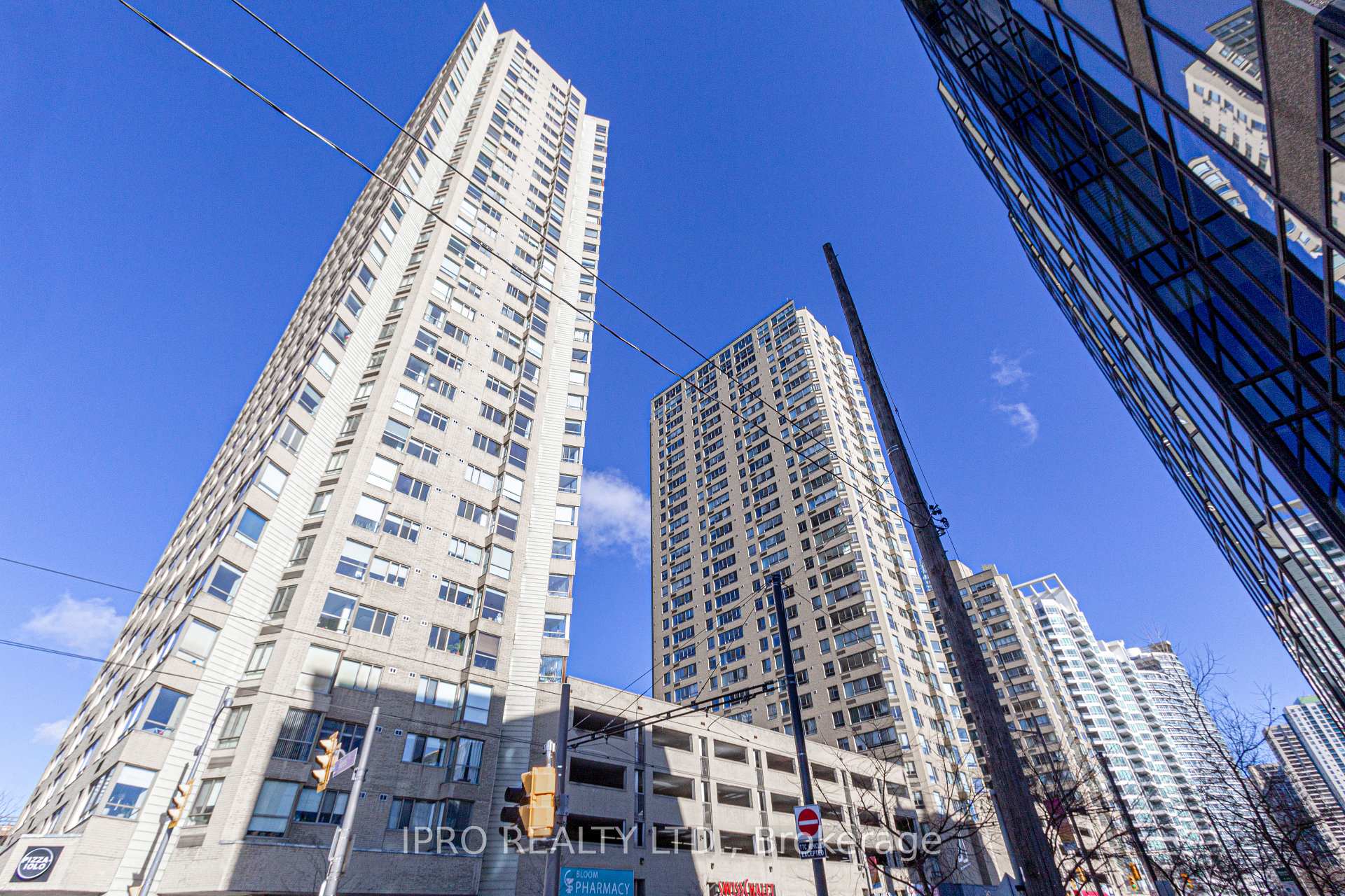 Front of Unit 505, 270 Queens Quay W