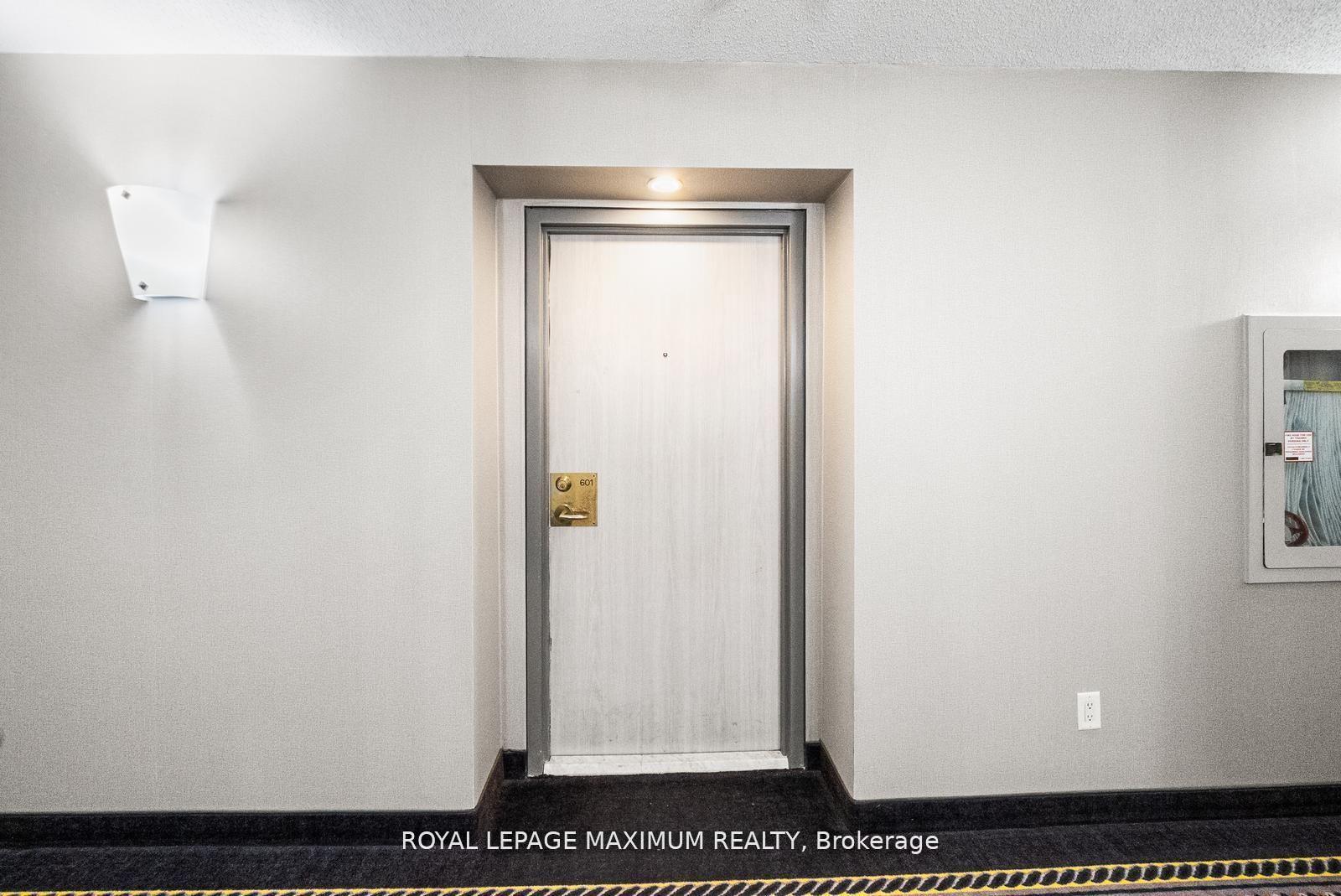 Photo 9 of Unit 601, 150 Dunlop Street E, Barrie, City Centre — HOMEH