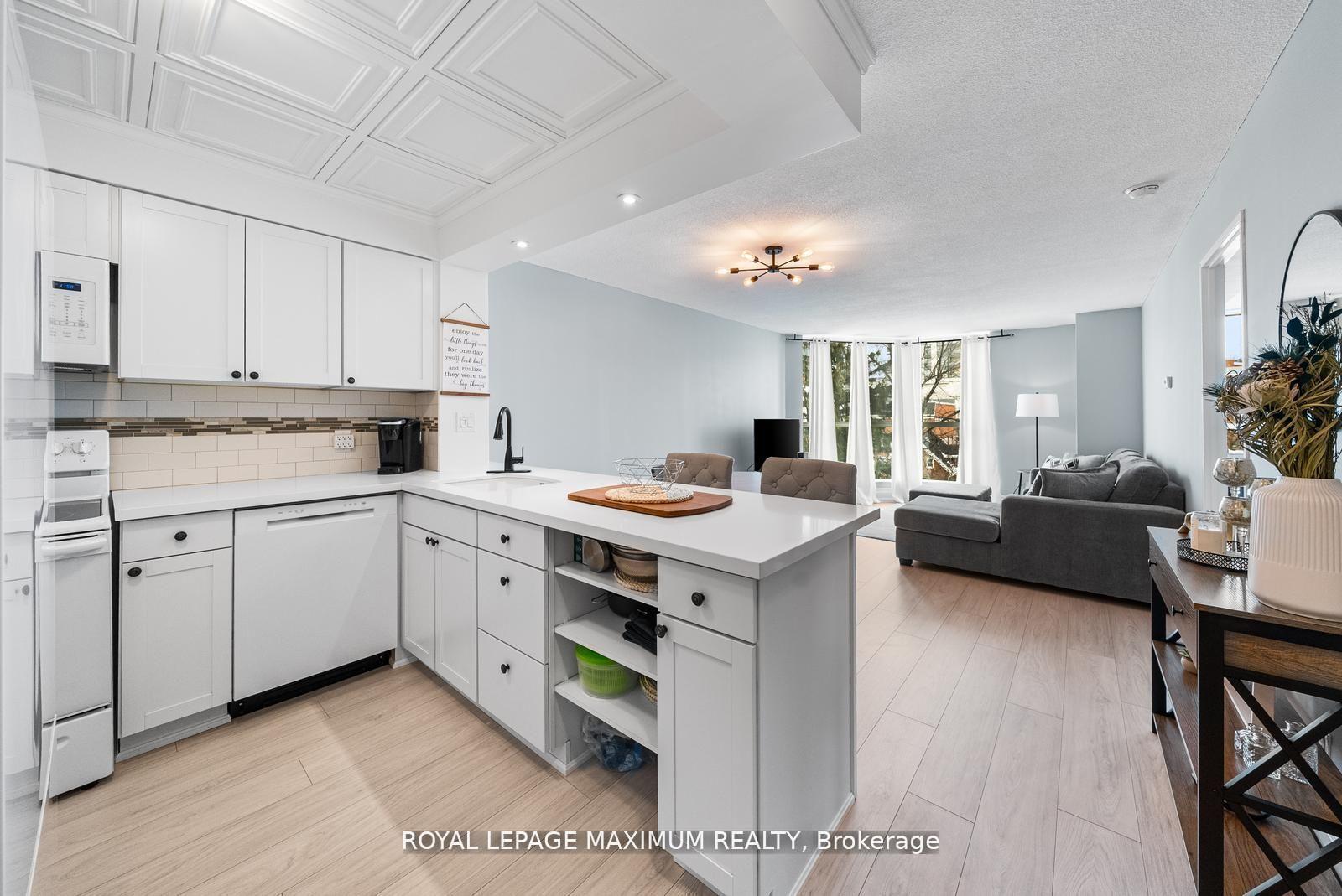 Photo 10 of Unit 601, 150 Dunlop Street E, Barrie, City Centre — HOMEH