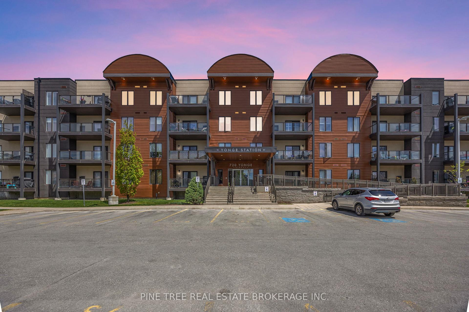 Front of Unit 205, 720 Yonge Street