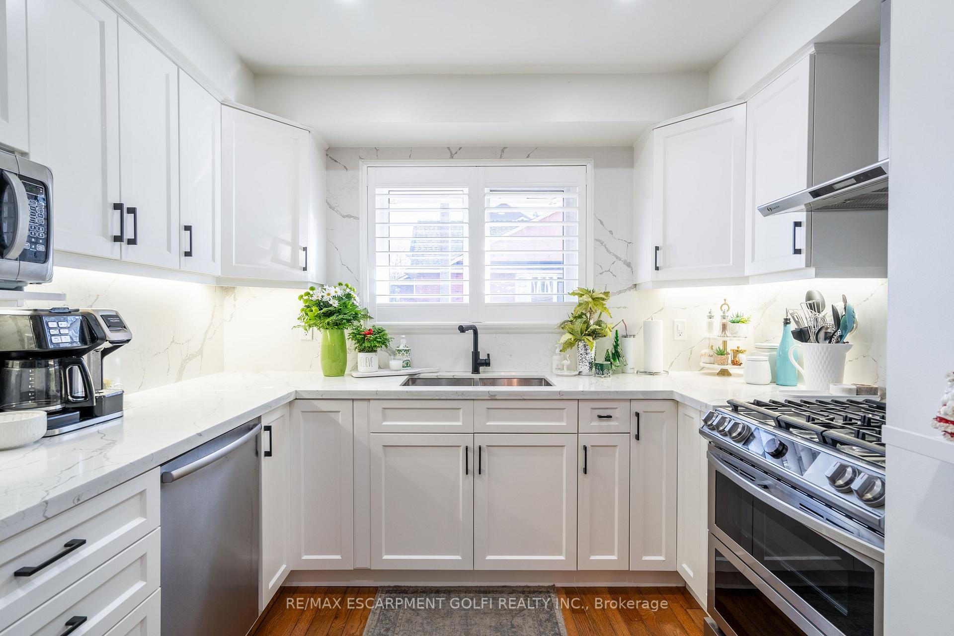 Photo 9 of Unit 19, 375 Book Road, Grimsby, Grimsby Beach — HOMEH