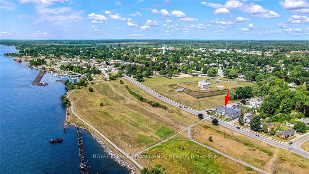 Photo 2 of Unit 7, 410 King Street E, Prescott — HOMEH