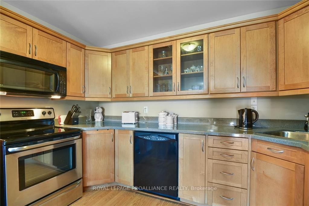 Photo 12 of Unit 7, 410 King Street E, Prescott — HOMEH