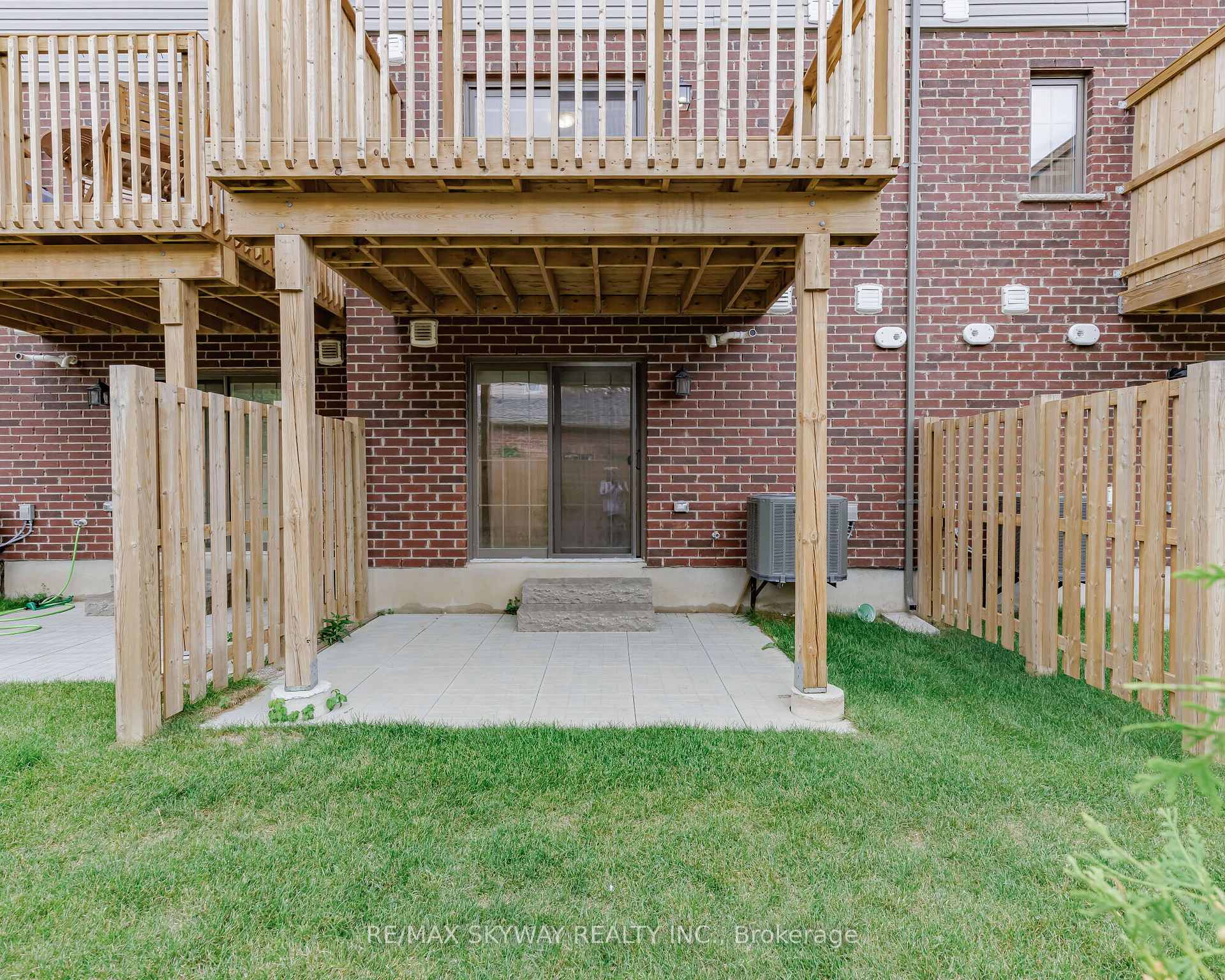 Photo 4 of Unit 5, 311 Woolwich Street, Waterloo, University Downs — HOMEH