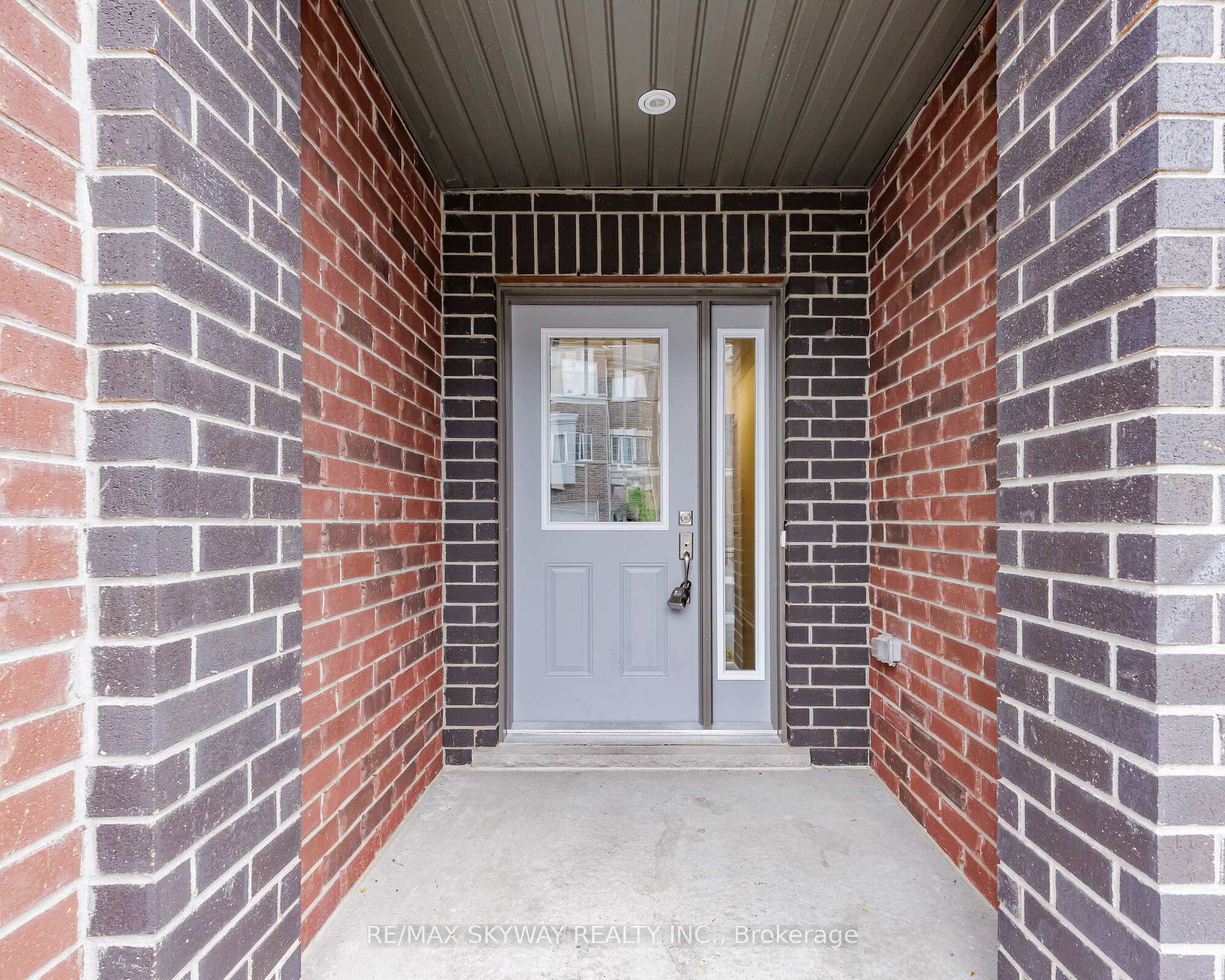 Photo 5 of Unit 5, 311 Woolwich Street, Waterloo, University Downs — HOMEH