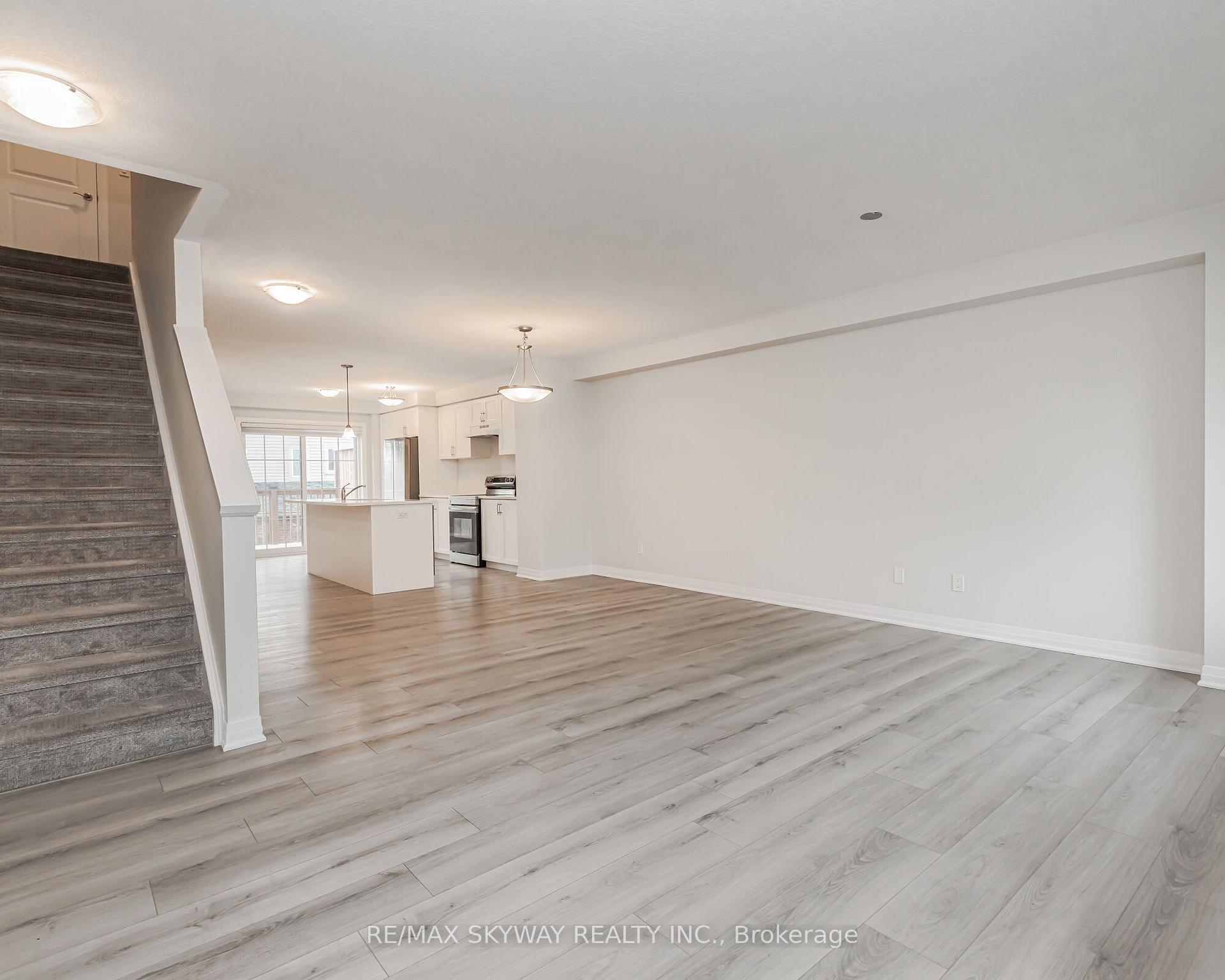Photo 13 of Unit 5, 311 Woolwich Street, Waterloo, University Downs — HOMEH